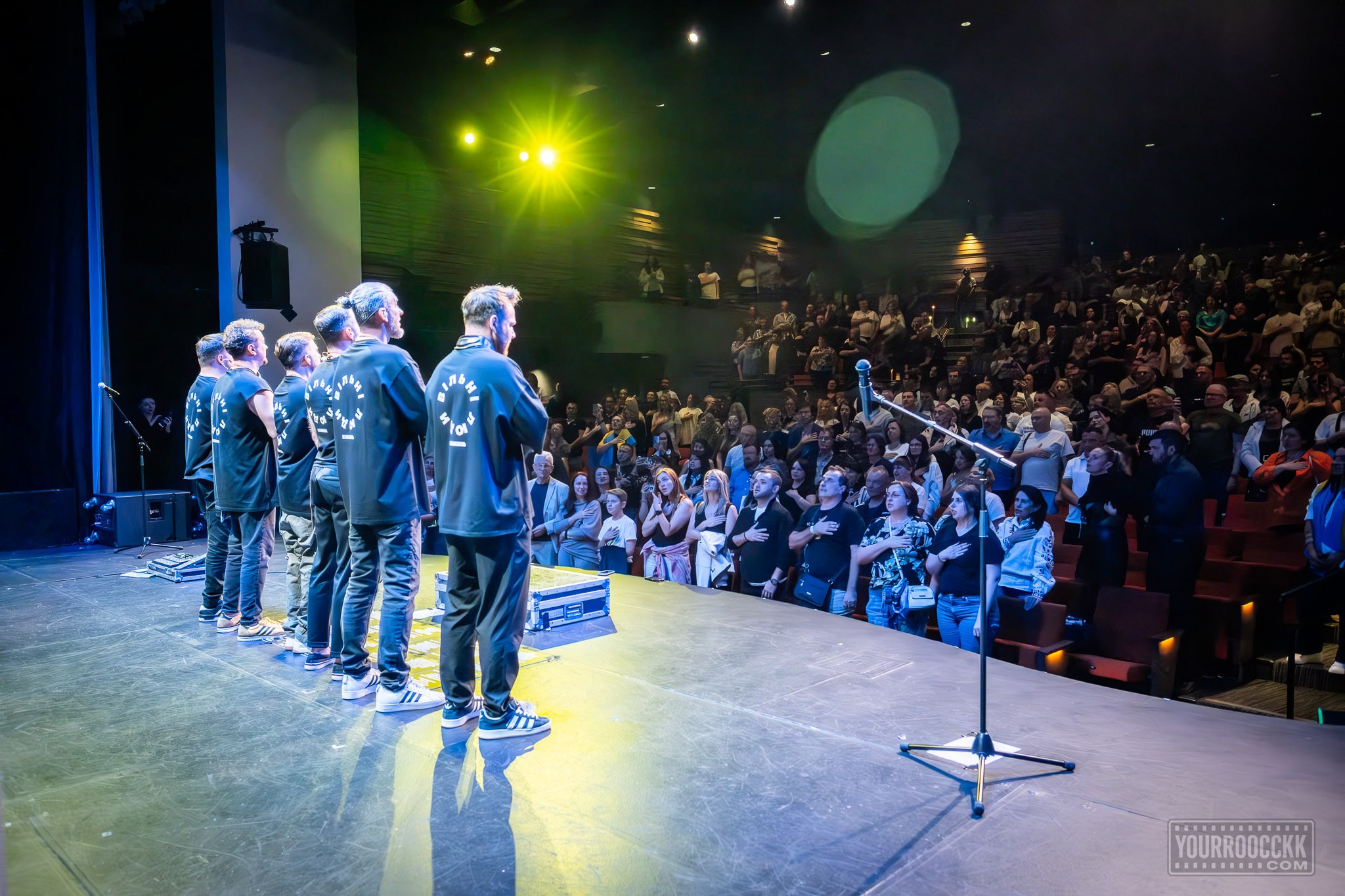 BEZ OBMEZHEN | SACRAMENTO. Reportage concert portrait photography in the San Francisco Bay Area