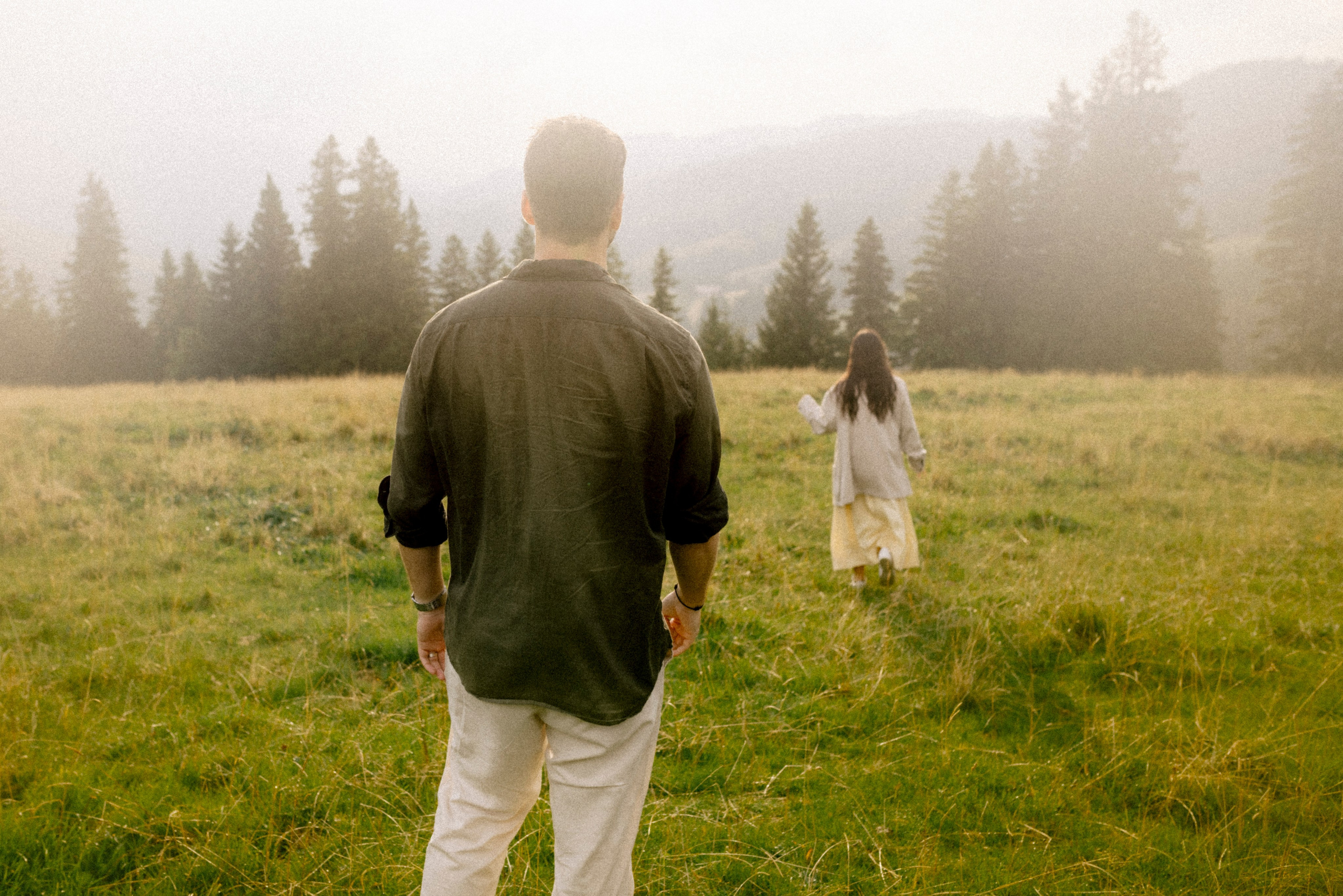 Emily + Casey. Polina Sobol — family & documentary photographer in Bern. Outdoor & urban photo sessions for families, kids and couples