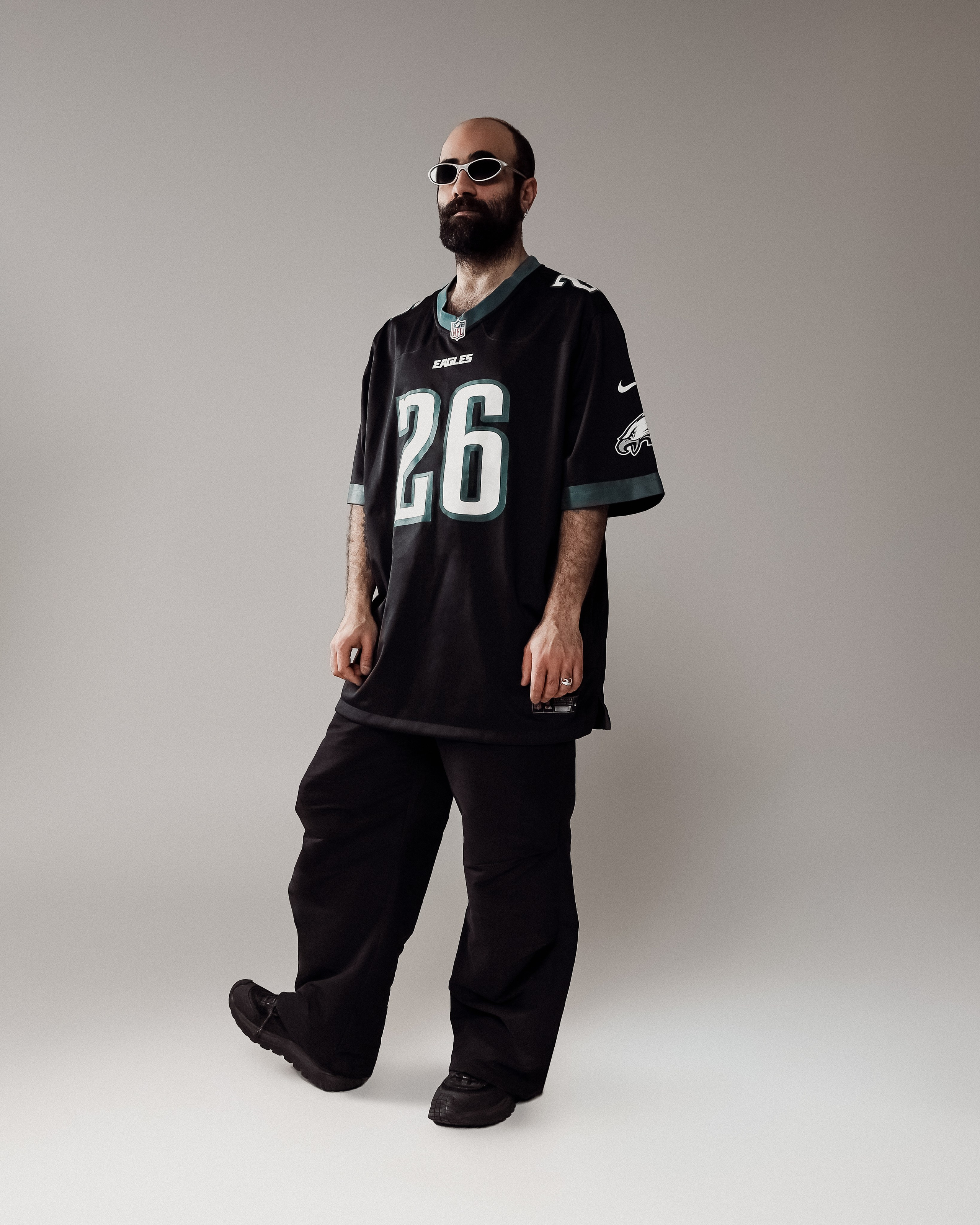 Studio (taron). Asmikiam