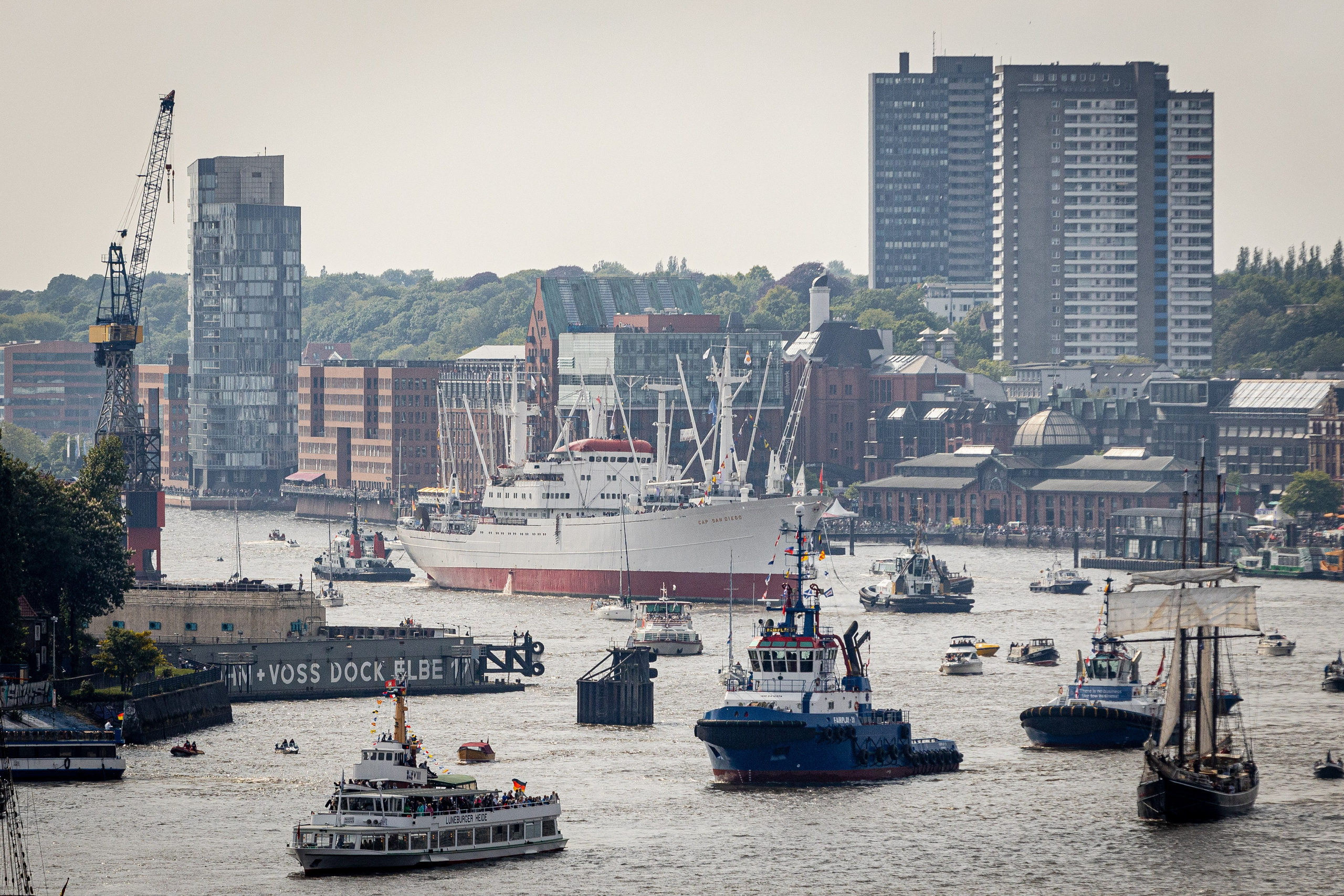 Hafengeburtstag 2024. Фотограф в Германии — Михаэль Барон