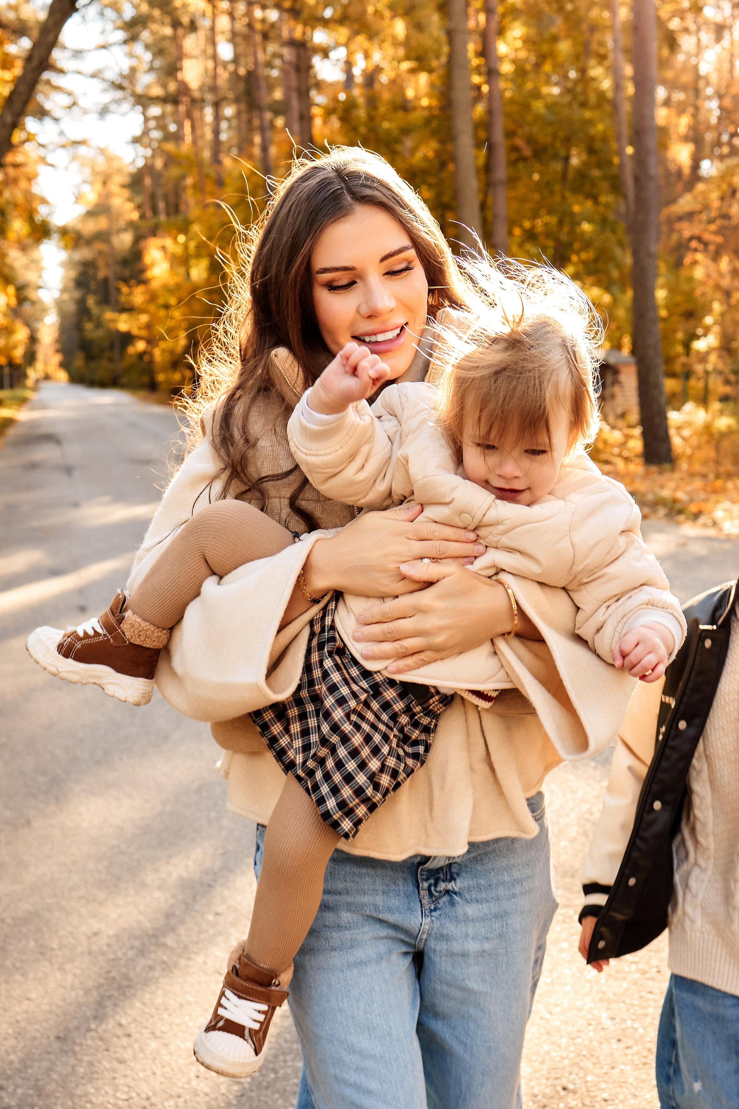Family photo shoot for a millionaire blogger. Destination wedding and fashion photographer in Riga Igor Davidovich