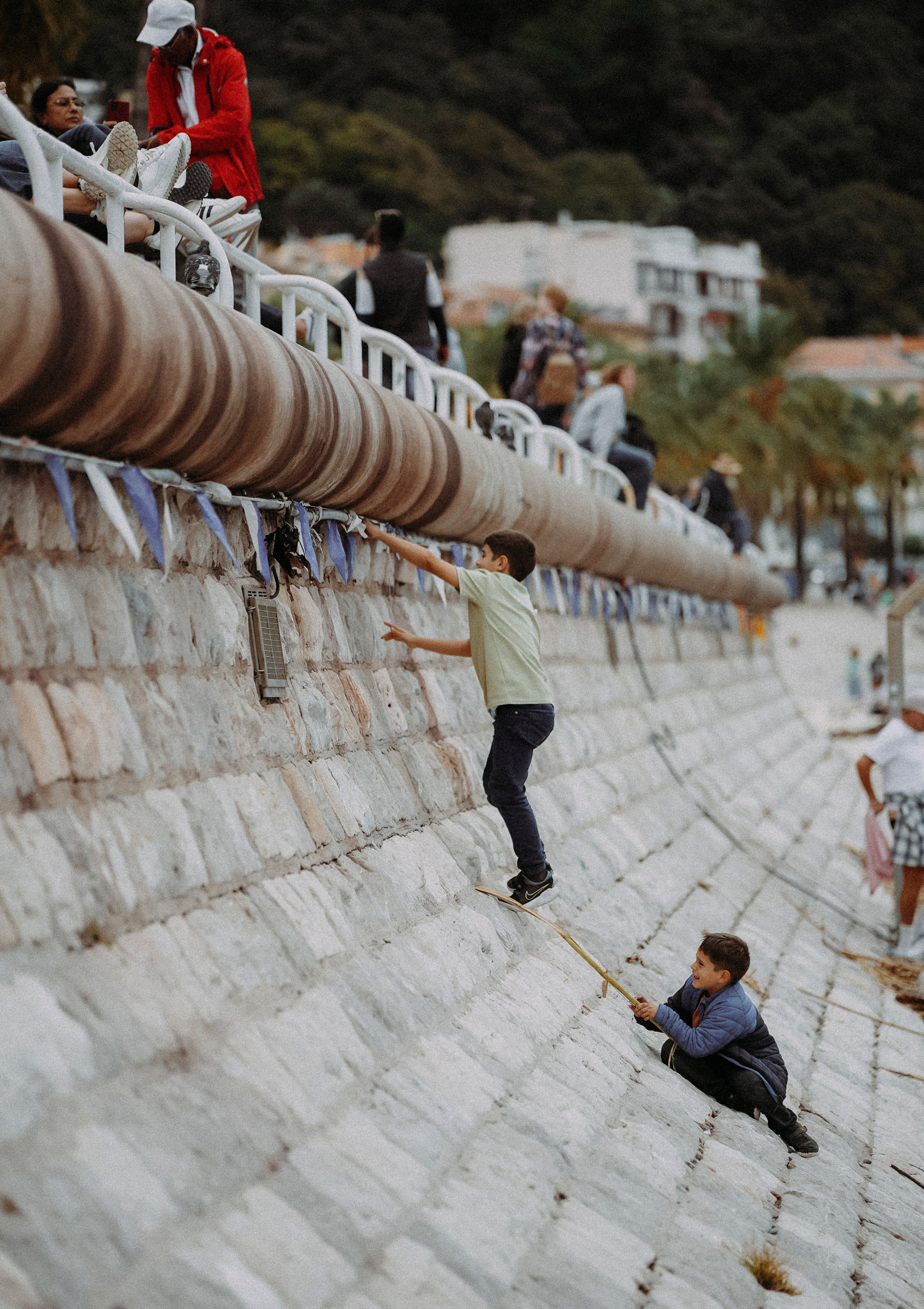 ЕВРОТУР. Стрит-фотография, полная абсурда, идиотизма и красоты