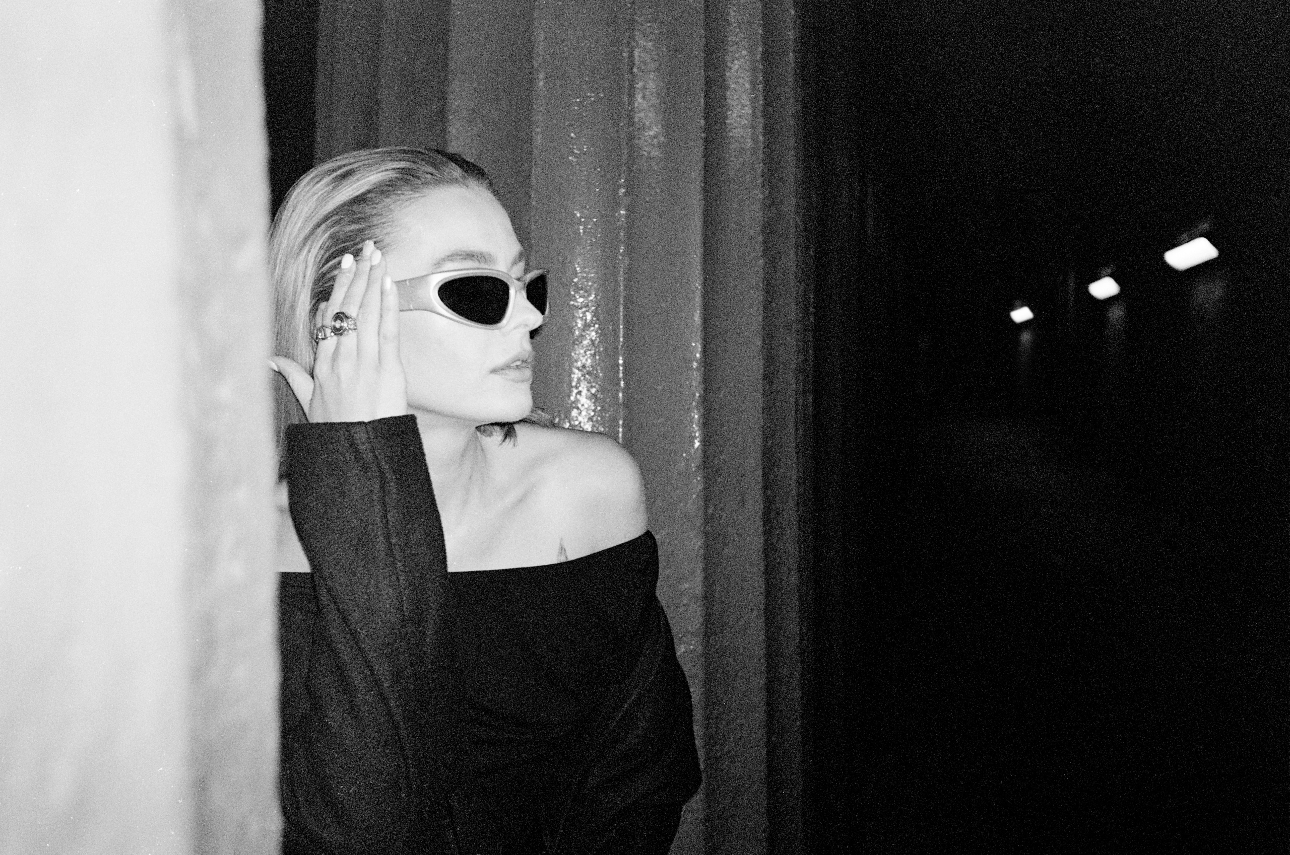 Aliona — BW Film. SASHA FREEMIND