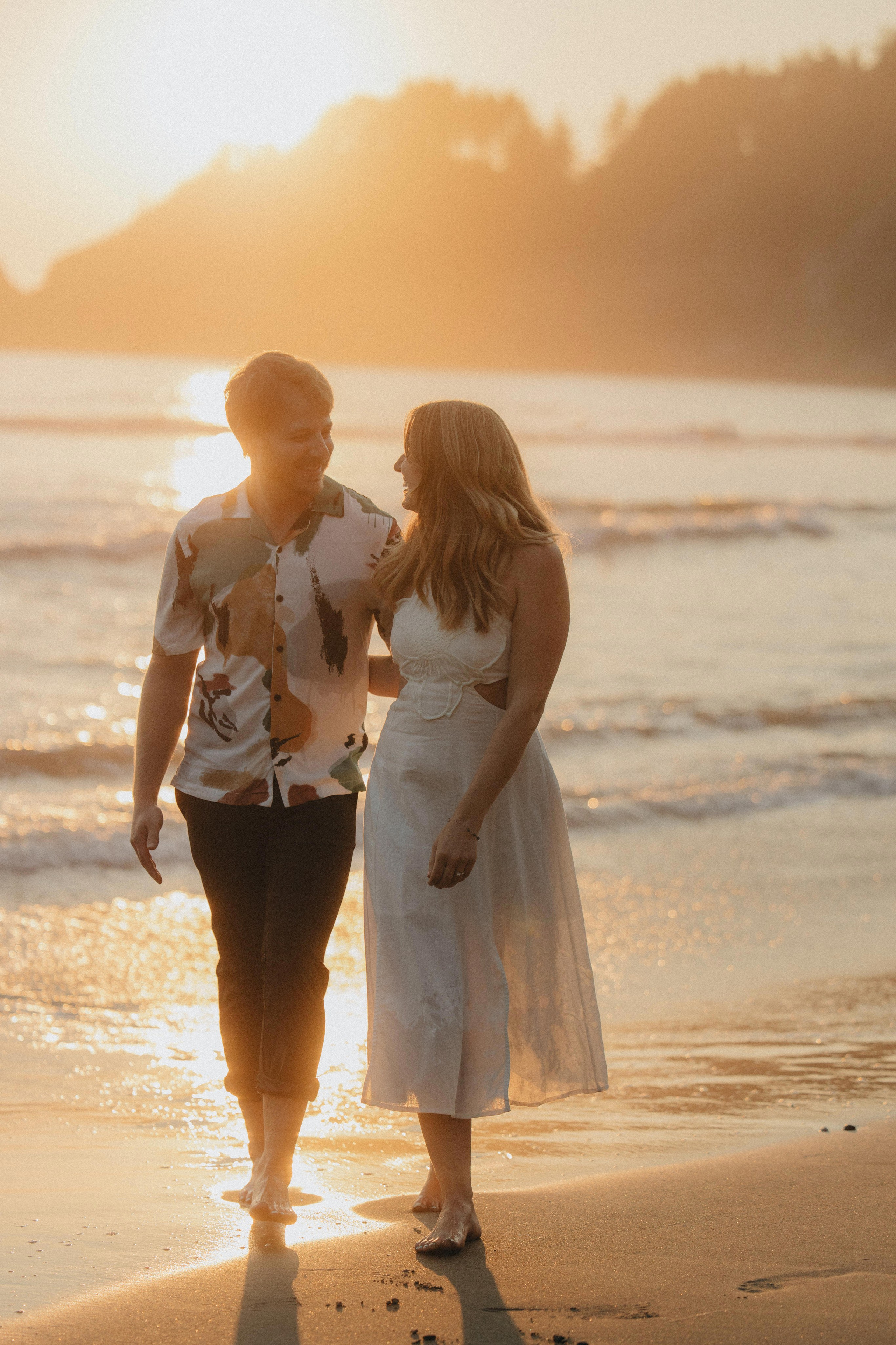 Engagement Photography at Cannon Beach | Jessie & Isaac's Session by Georgy Shishkin | Capturing Moments in Portland, Seattle, Bend & Oregon. Capturing Love in the Heart of the Pacific Northwes