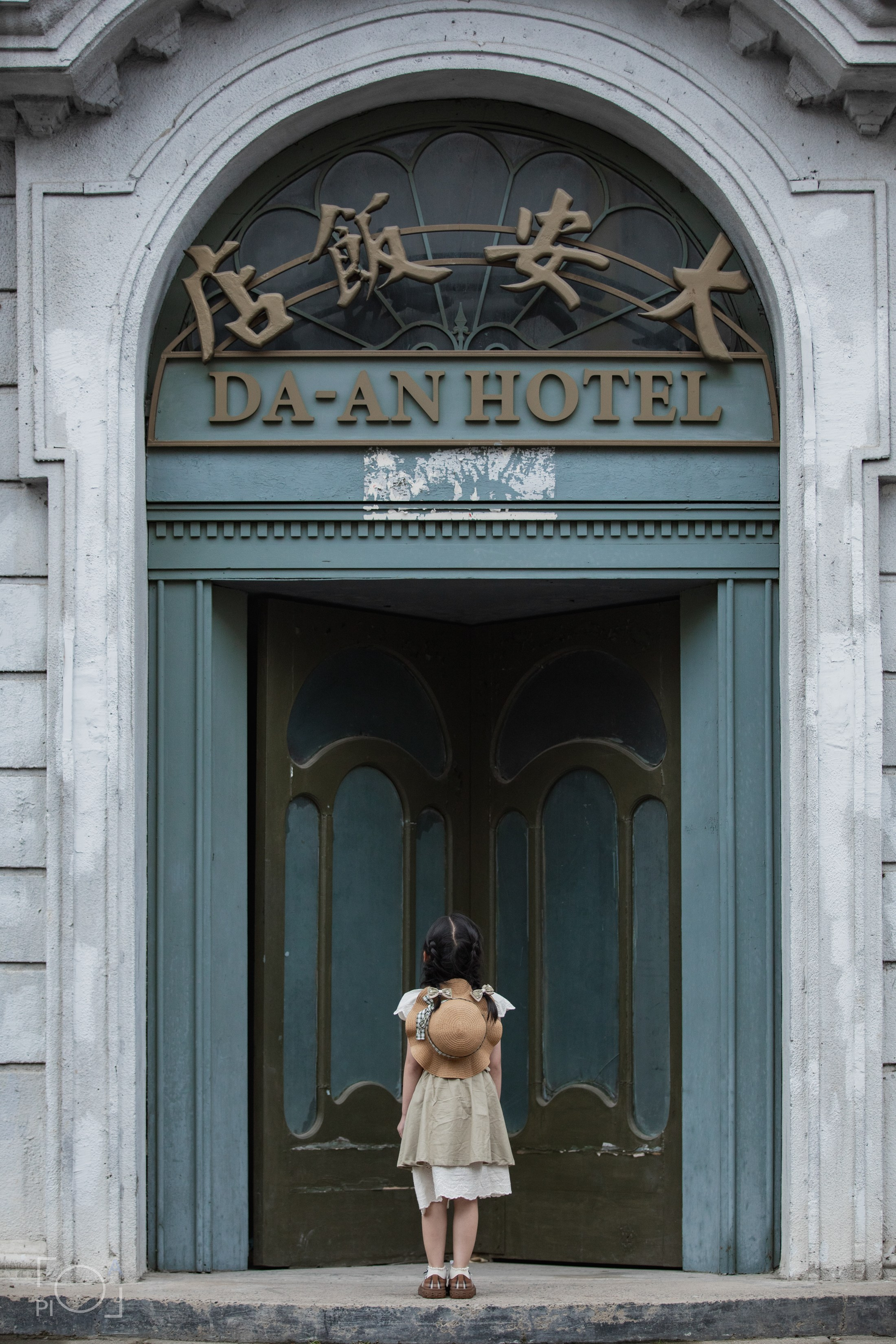 Семейная фотосессия в шанхайской киностудии. Photographer in Shanghai — Lola Pidluskaya