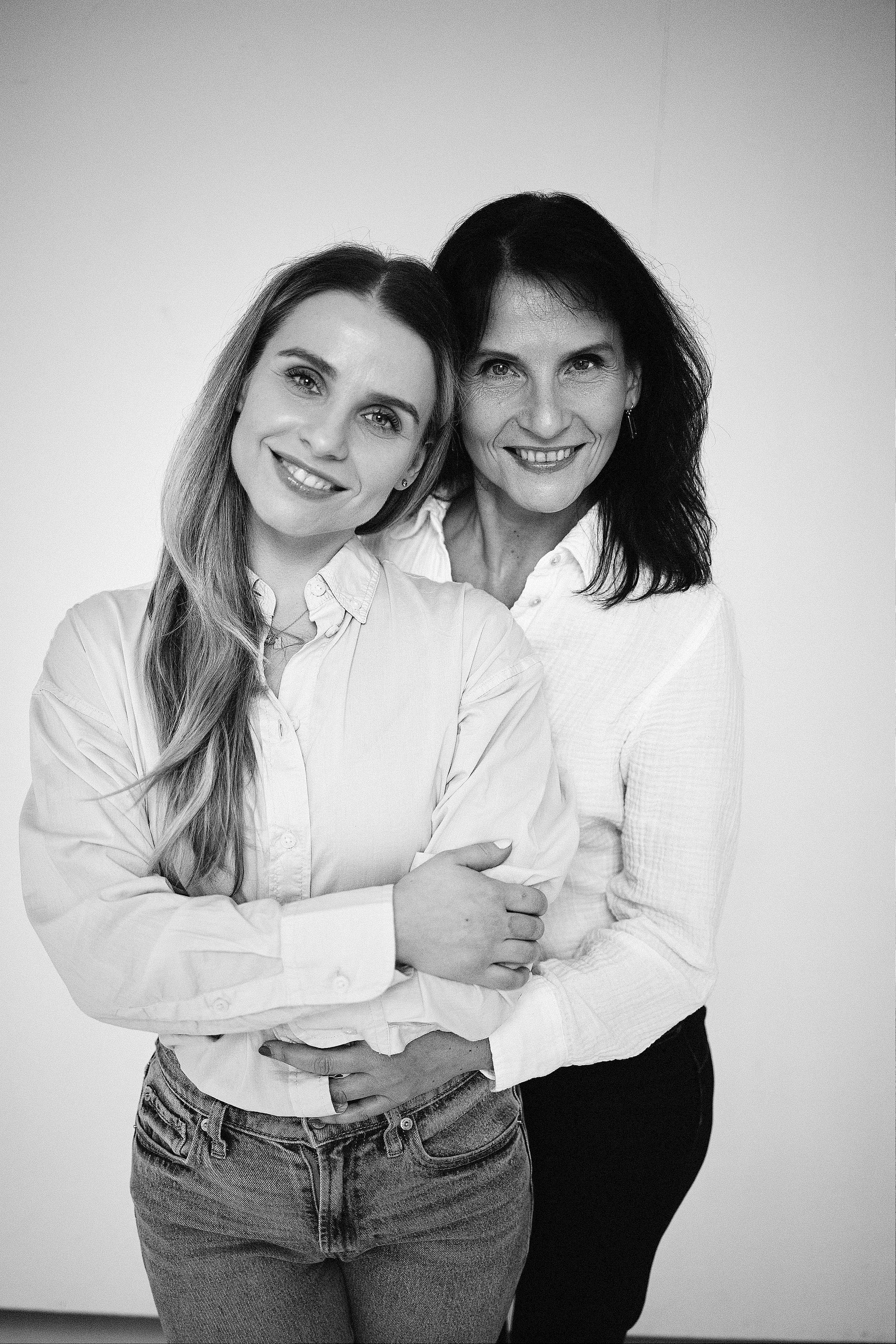 K. Rawnoir- Portrait photography by Daria Paliy.Timeless black&white portraits of women in NYC area