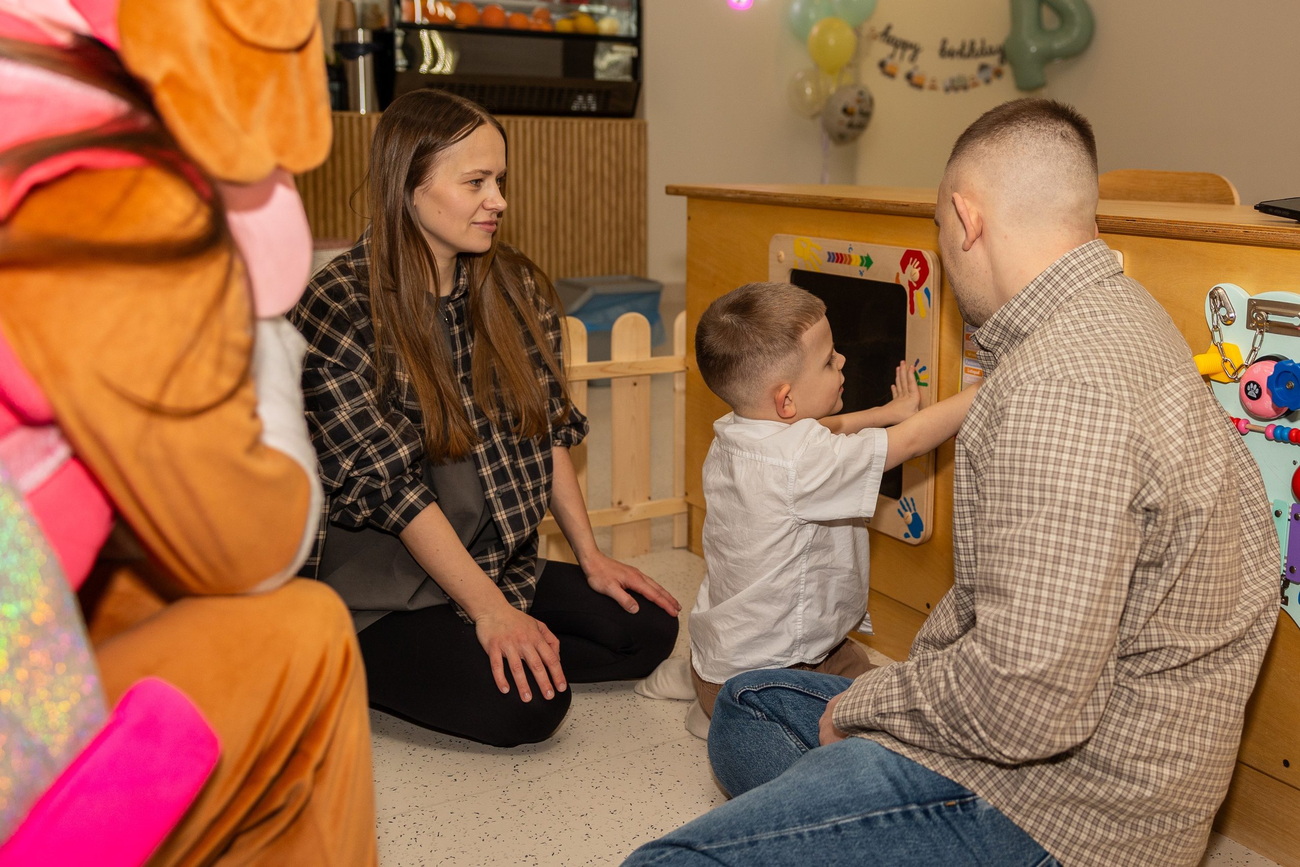 День рождения Артёма 24 января 2026 года. Семейный и детский фотограф в Варшаве Мила Бобровская