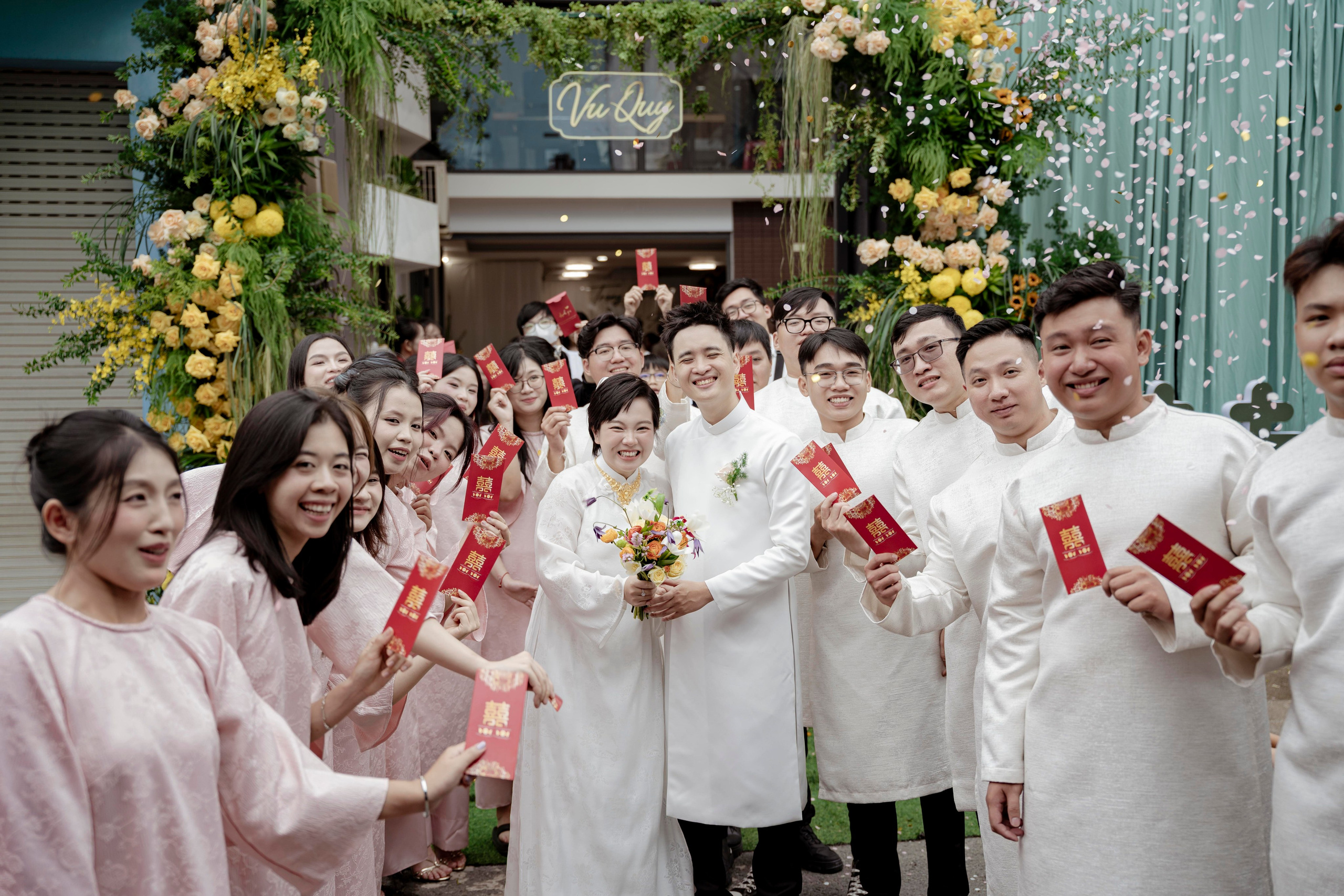 JOE & MIA. WEDDING PHOTOGRAPHER IN VIETNAM