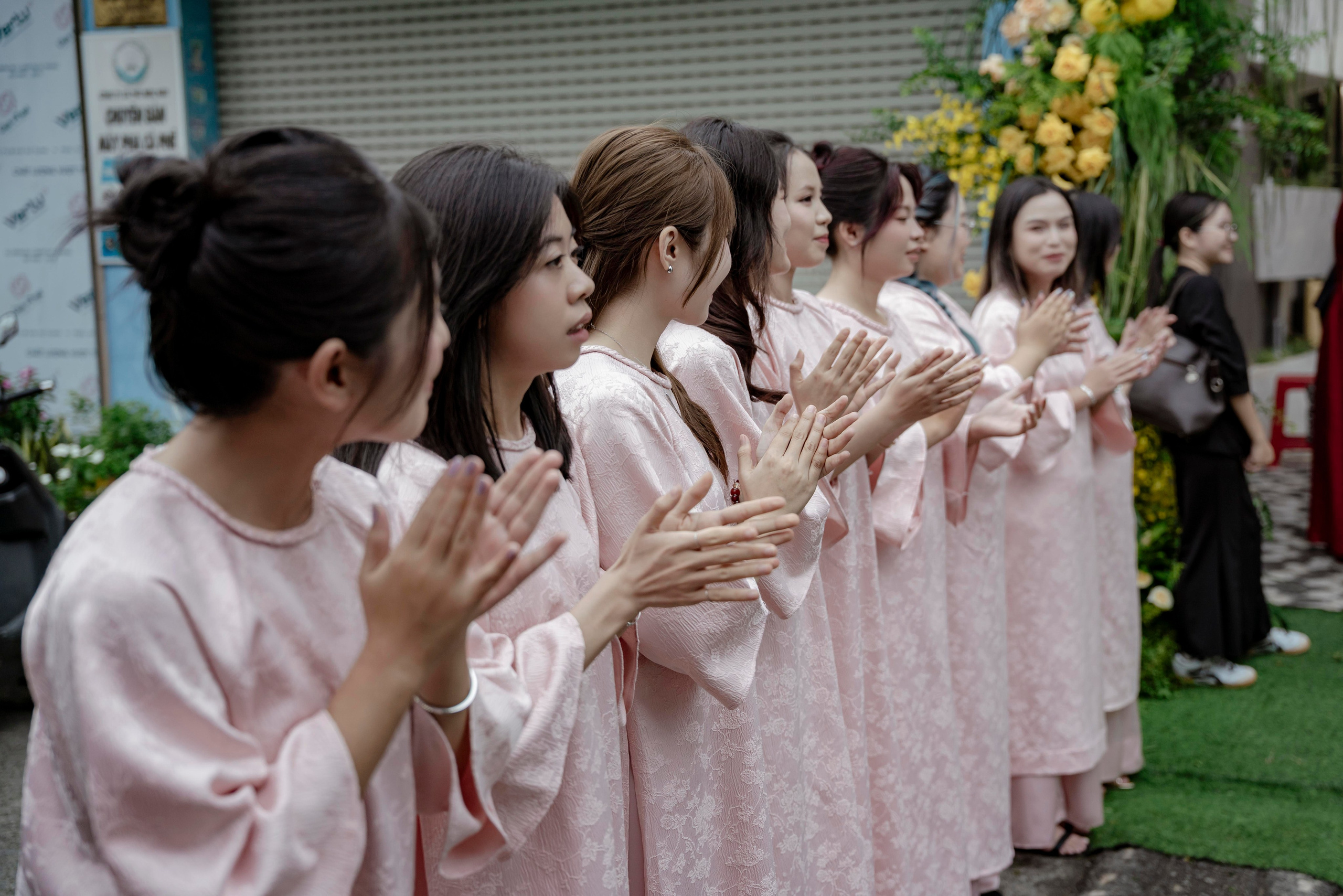 JOE & MIA. WEDDING PHOTOGRAPHER IN VIETNAM