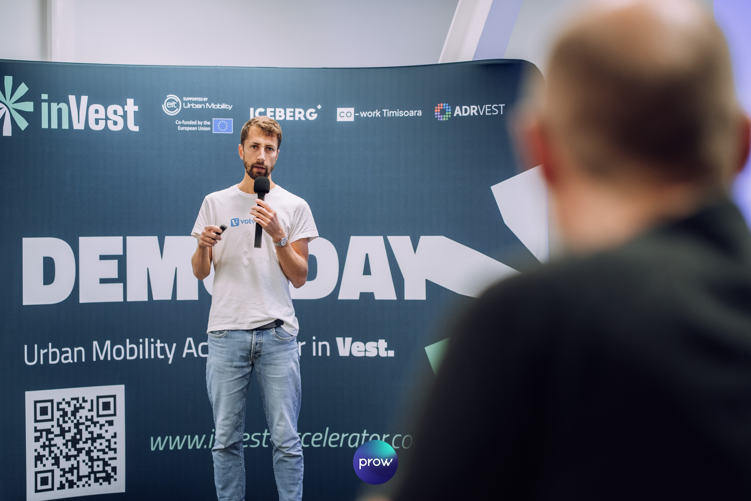 InVest DemoDay @ Cowork. Cozac Cristian Photographer