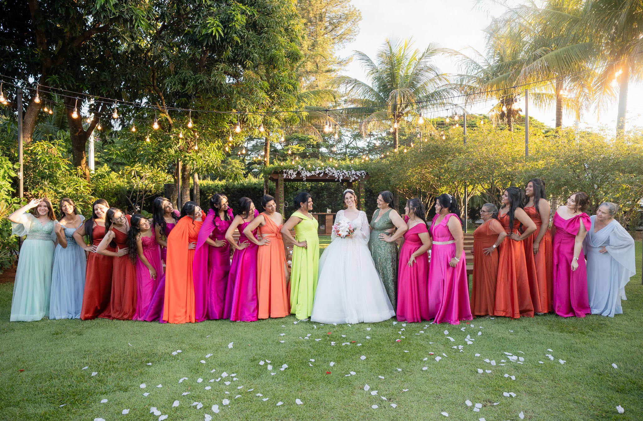 Larissa & Vinicius — Espaço Faveral / Aararaquara. Robson Colaço