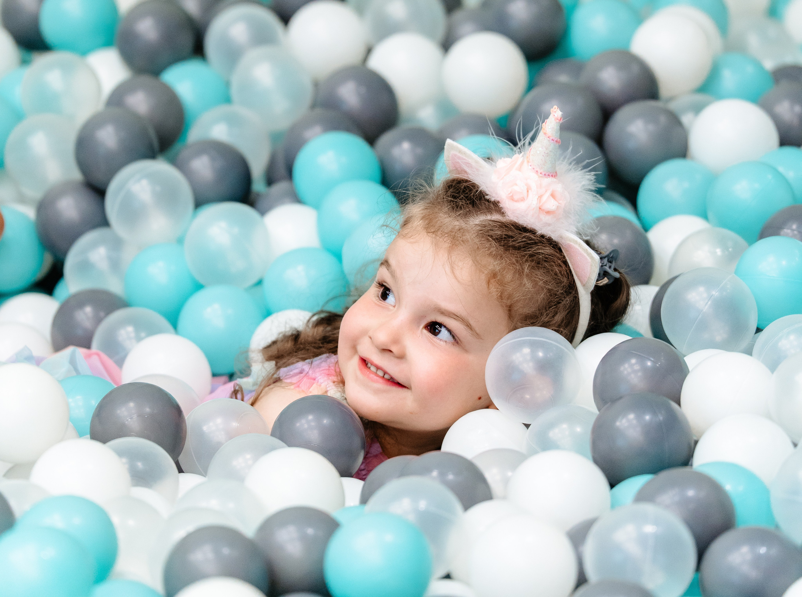 Aniversare Amira. Foto Studio — Fotograf de evenimente, nunti, botezuri, portrete