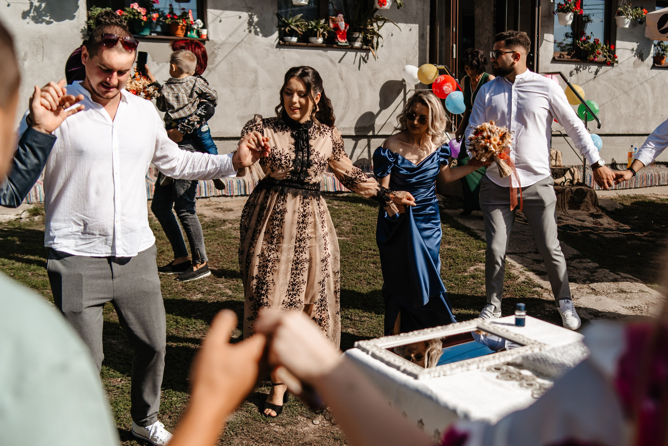 Robert si Mada. Foto-Video Nunta Iasi, Suceava, Bucuresti / Disponibilitate 2025 — 2026 — 2027