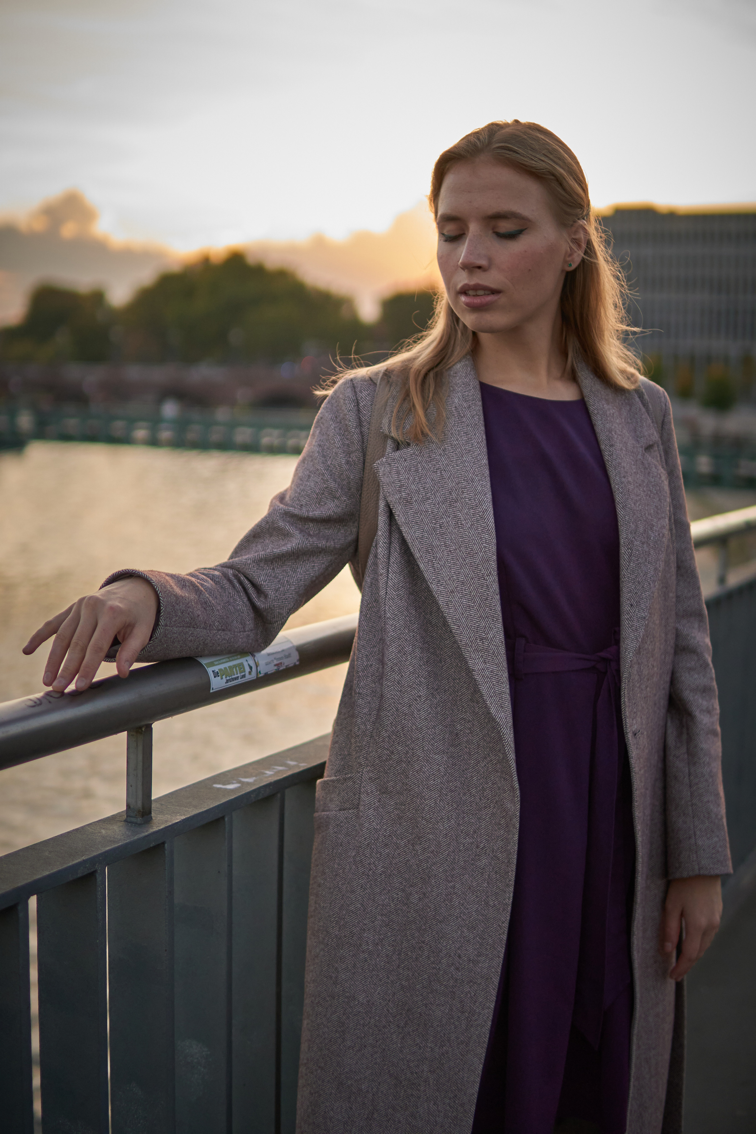 Daria: the fall. Evgeny Ignatik — street photographer | portraits