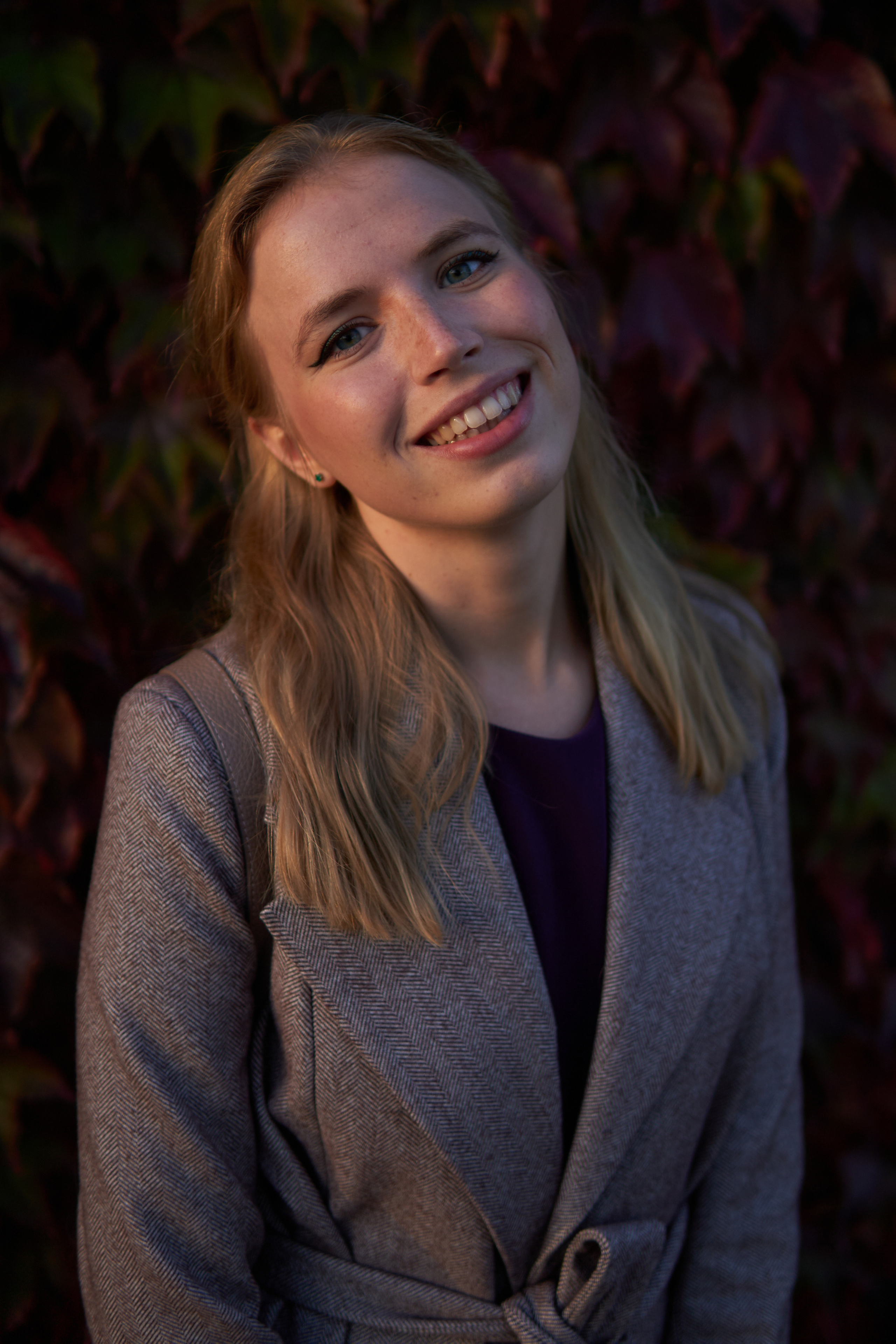 Daria: the fall. Evgeny Ignatik — street photographer | portraits