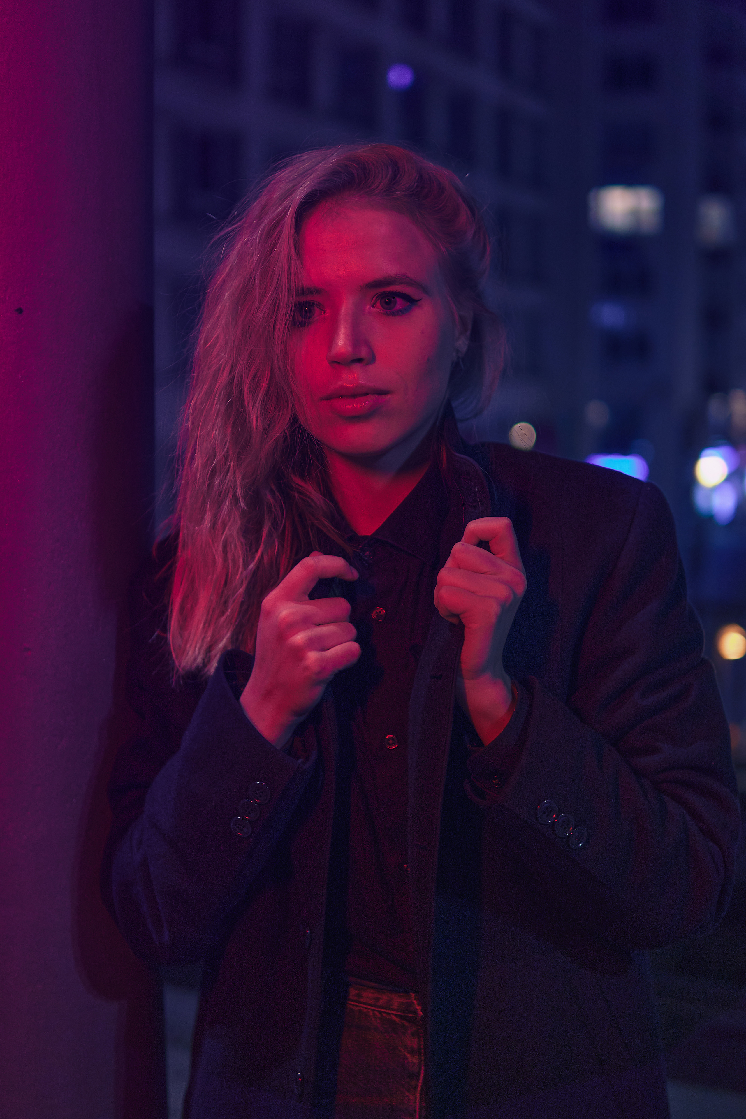 Daria: Neon Berlin. Evgeny Ignatik — street photographer | portraits