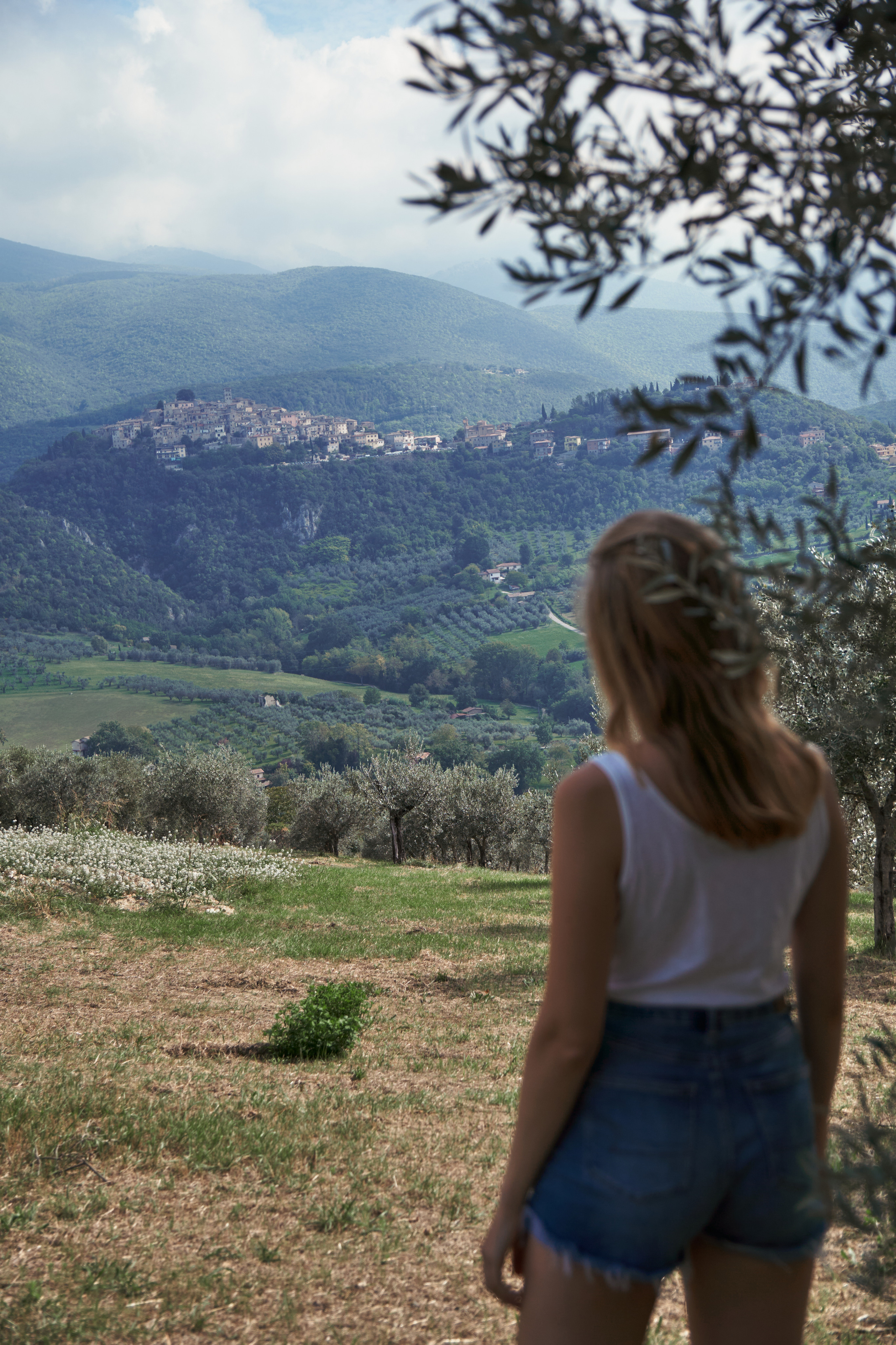 Daria: mountains' serenity. Evgeny Ignatik — street photographer | portraits