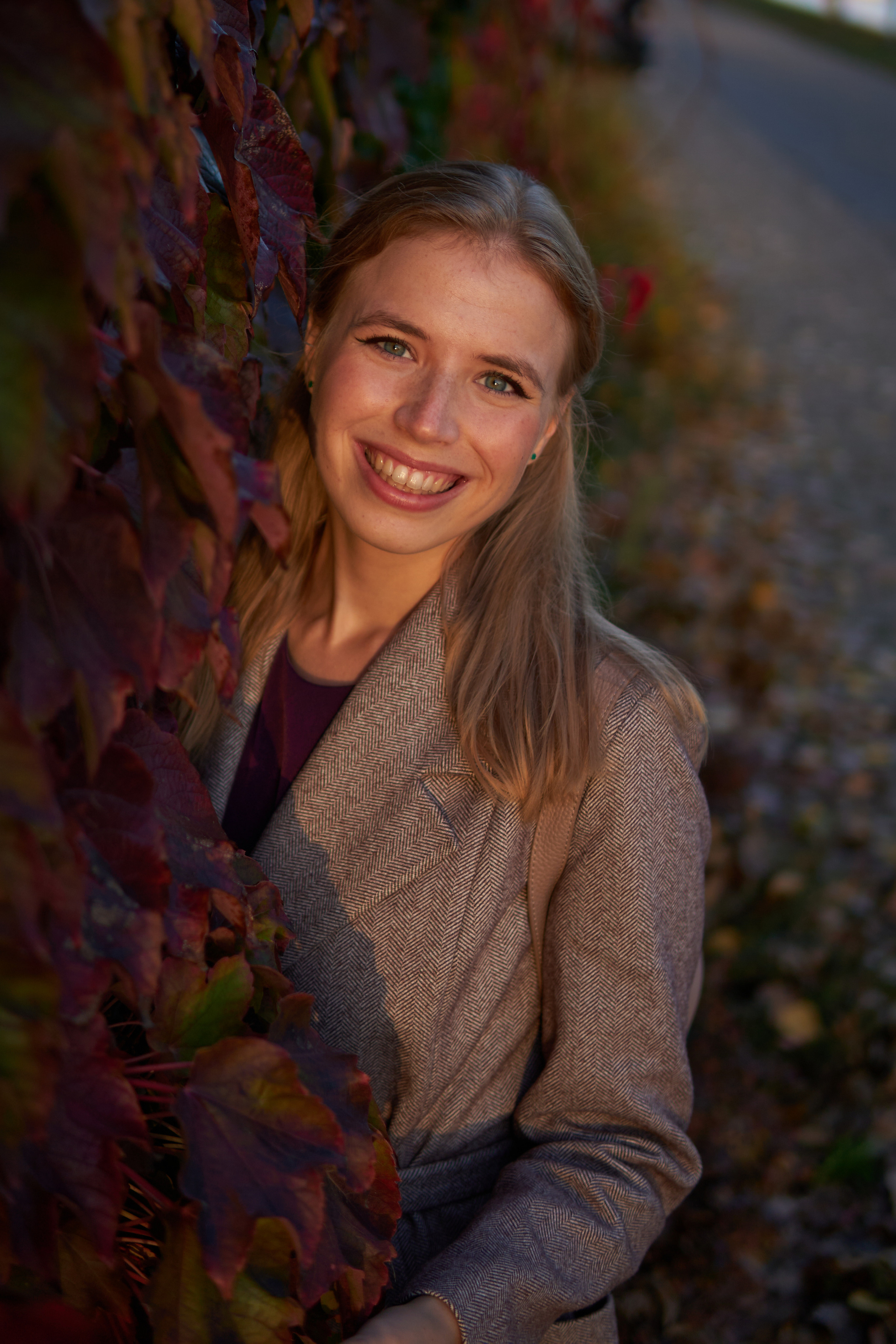 Daria: the fall. Evgeny Ignatik — street photographer | portraits