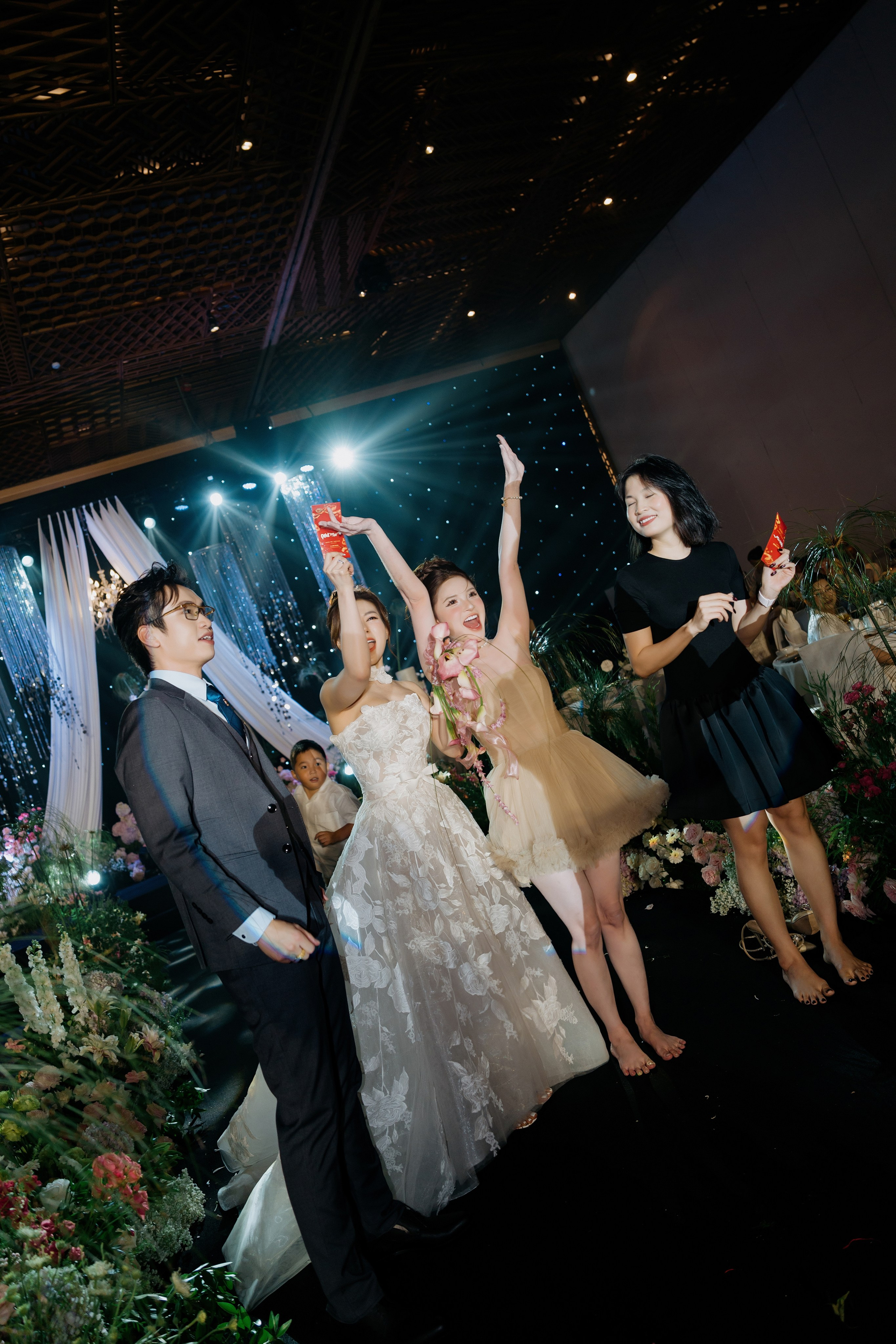 Nicholas & KimThanh / GemCenter 24.05.2026. Nhiếp ảnh gia đám cưới hàng đầu tại Thành Phố Hồ Chí Minh