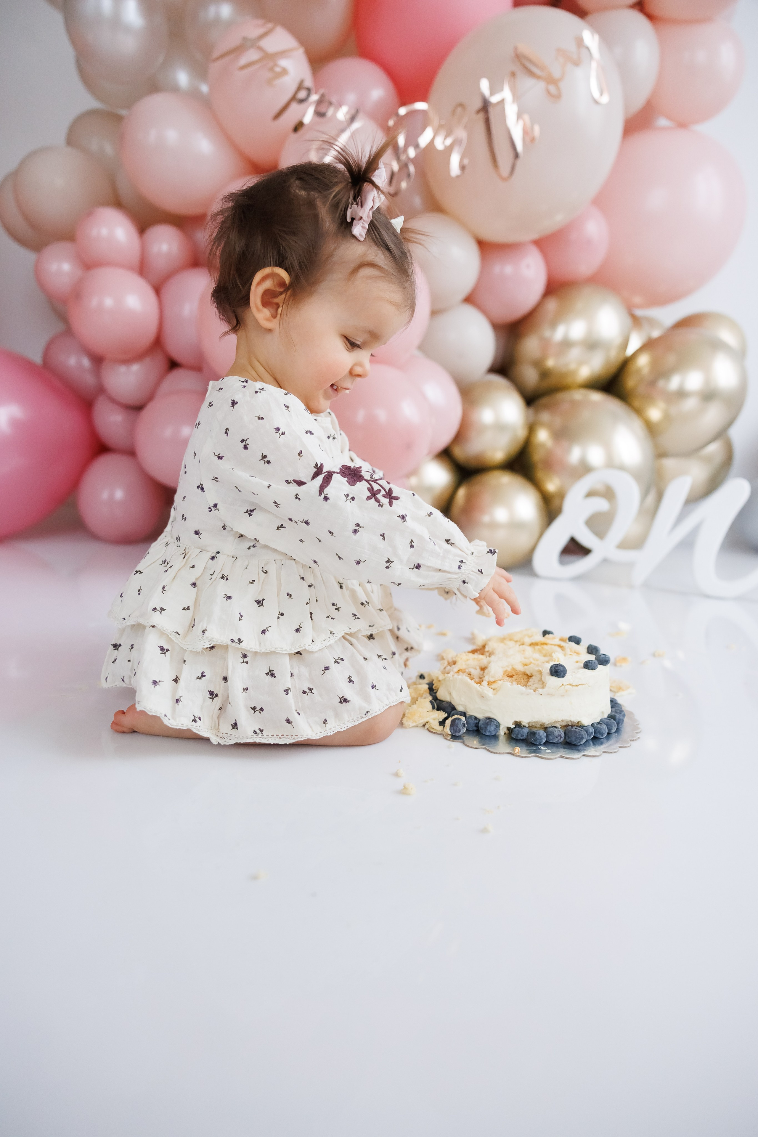 Smash cake. Фотограф Ирина Йотова