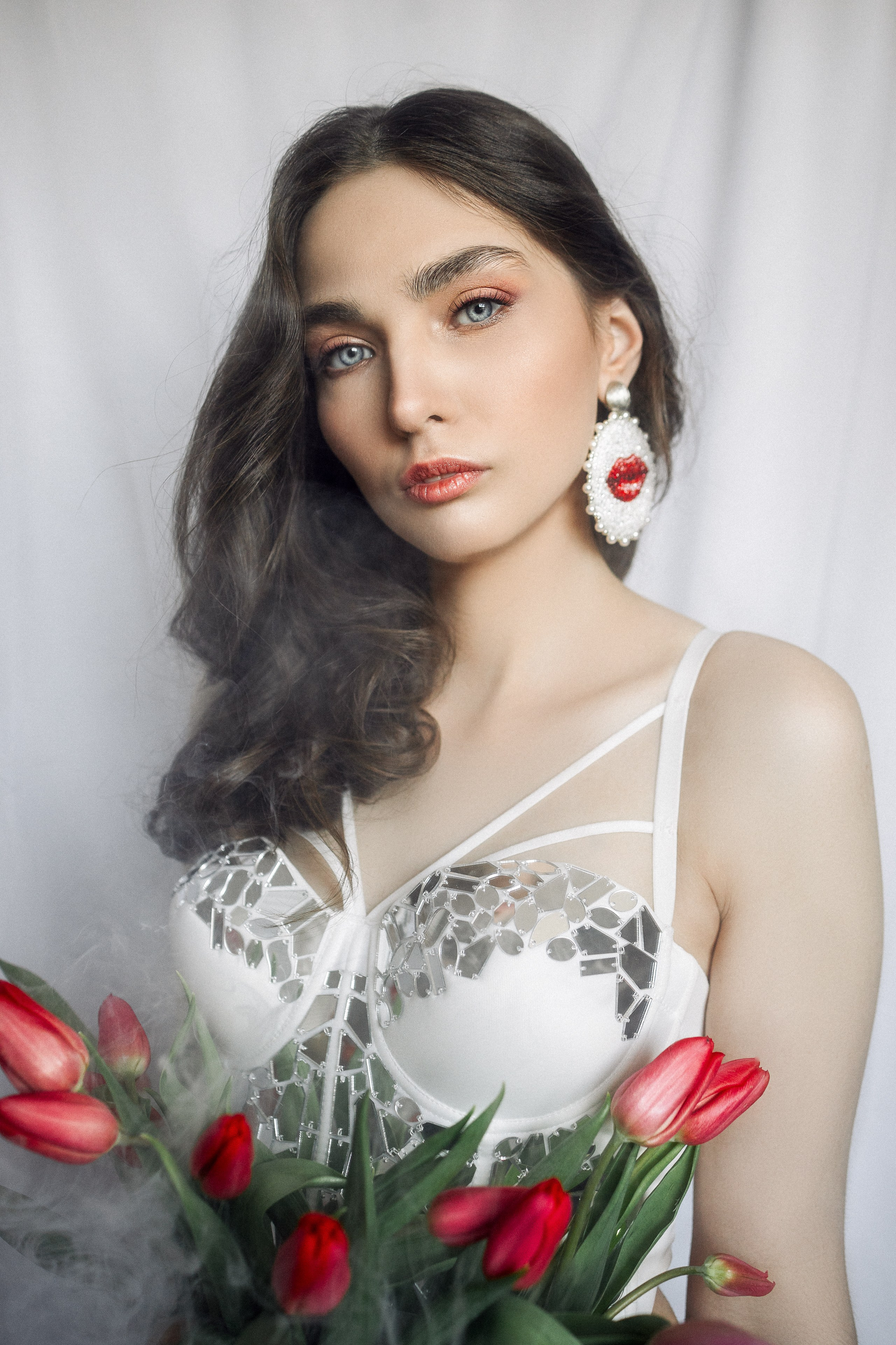 Alisa (Flowers Editorial) 10.03.2024. Portree- ja perefotograaf Anton Hansen Tallinnas, Eestis