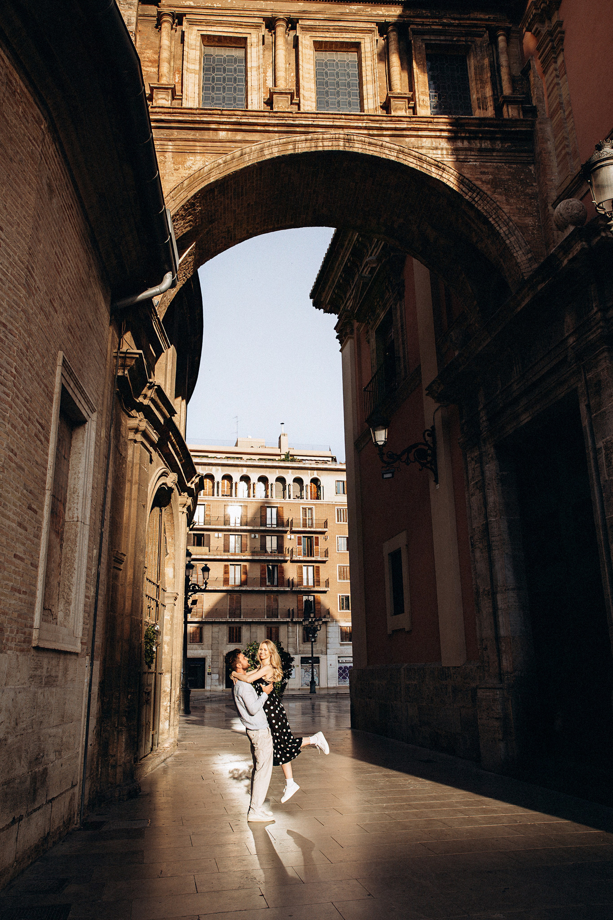 Love Story Photography by Julia Gnatenko | Romantic Photoshoots in Valencia, Alicante, Barcelona, Spain. Julia Gnatenko — Photographer Valencia, Alicante, Barcelona, Spain, Europe
