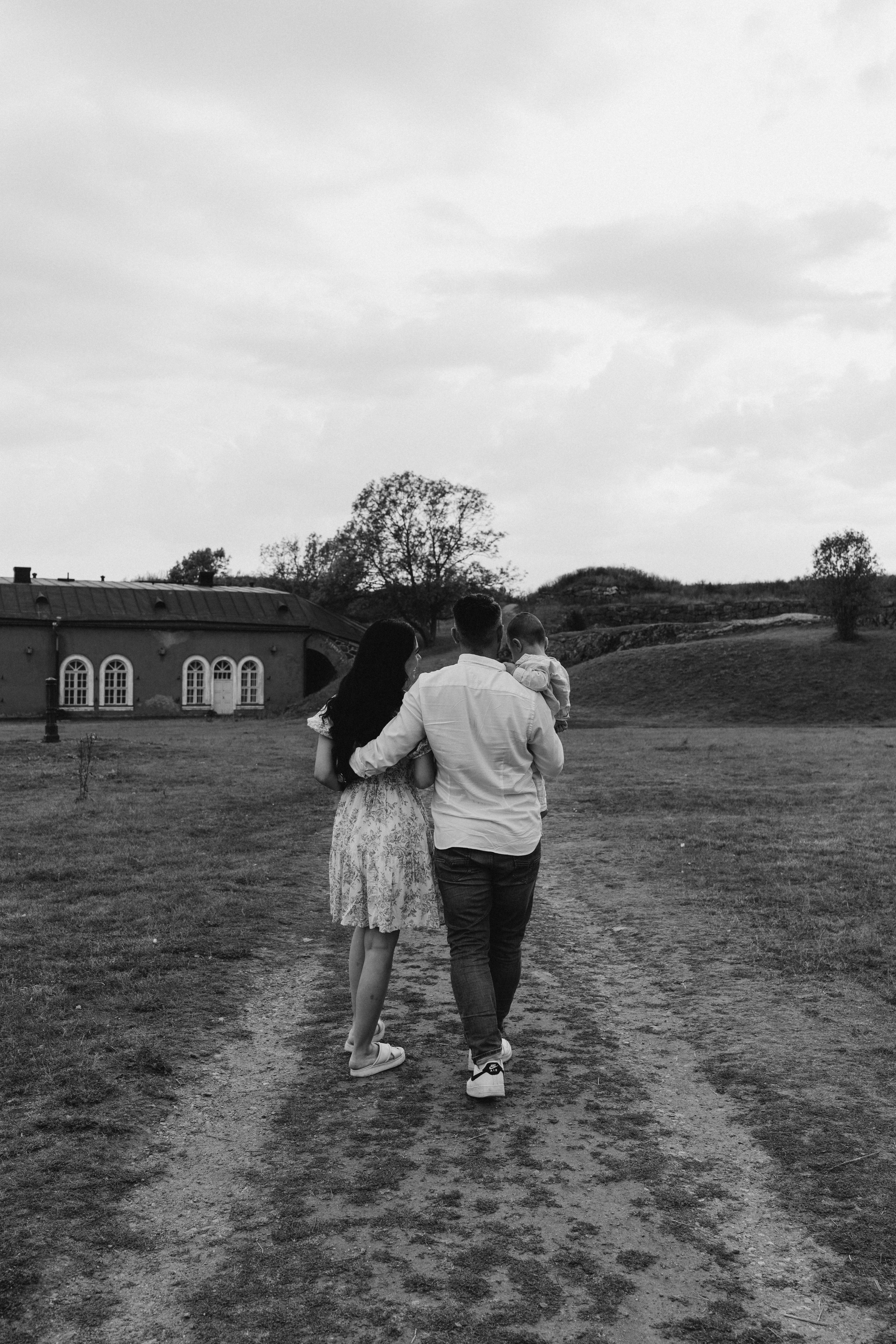 Summer. Wedding and potrait photographer in Helsinki Vickan O