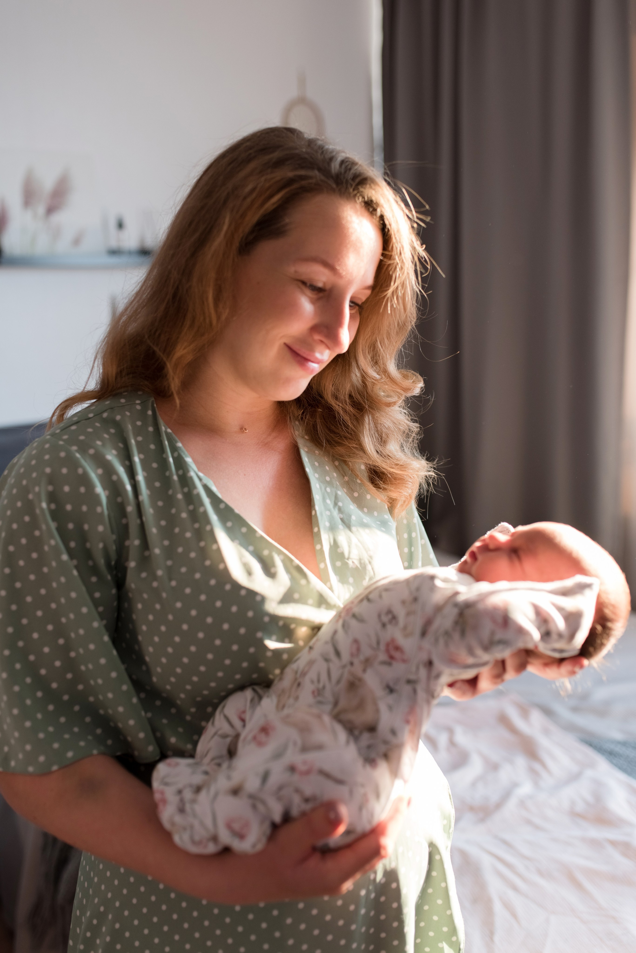 Lifestyle. In-home newborn photography Raleigh & area Katya Kulikova