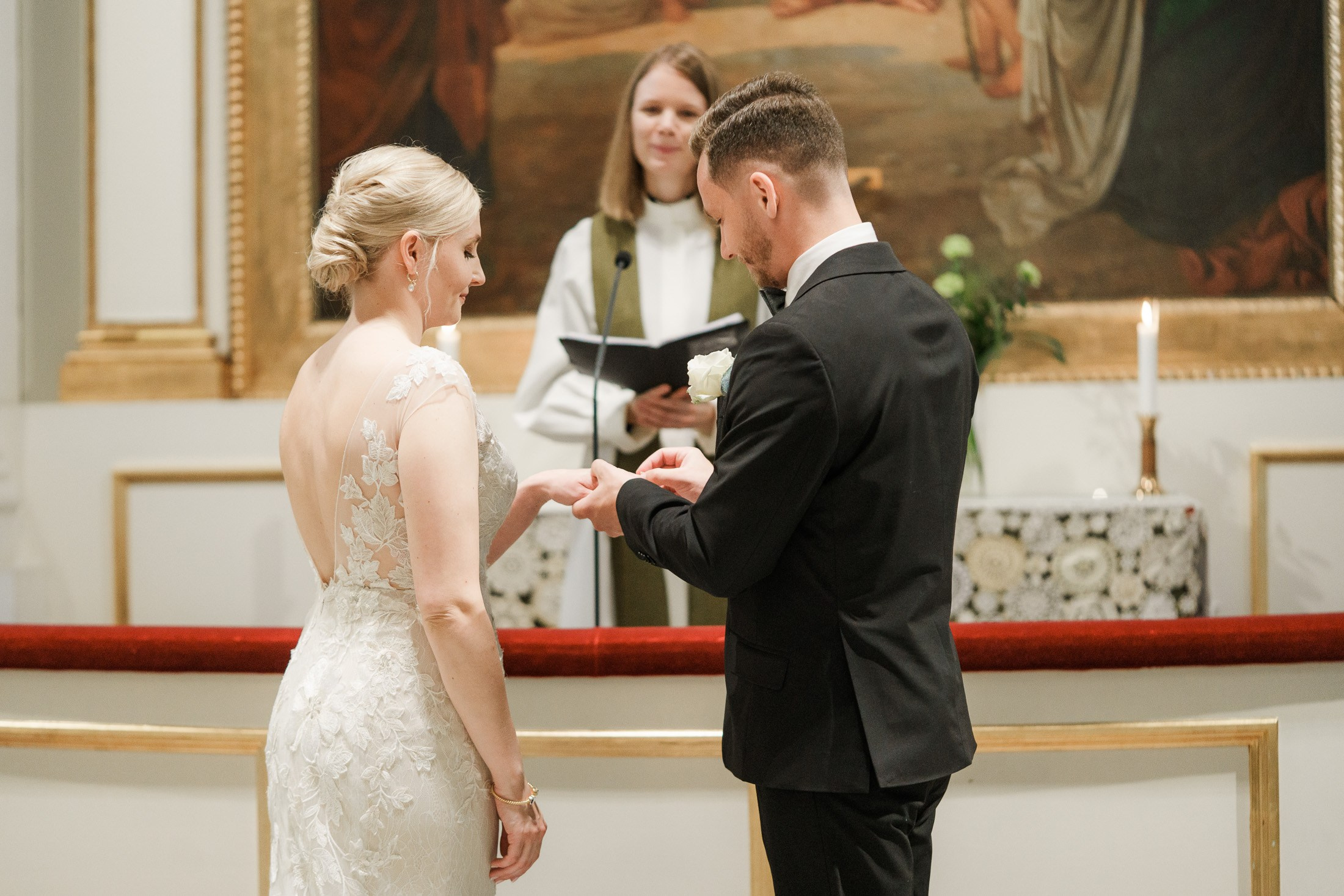 Hääkuvaus Klaus K, Rake-sali ja Helsingin vanha kirkko