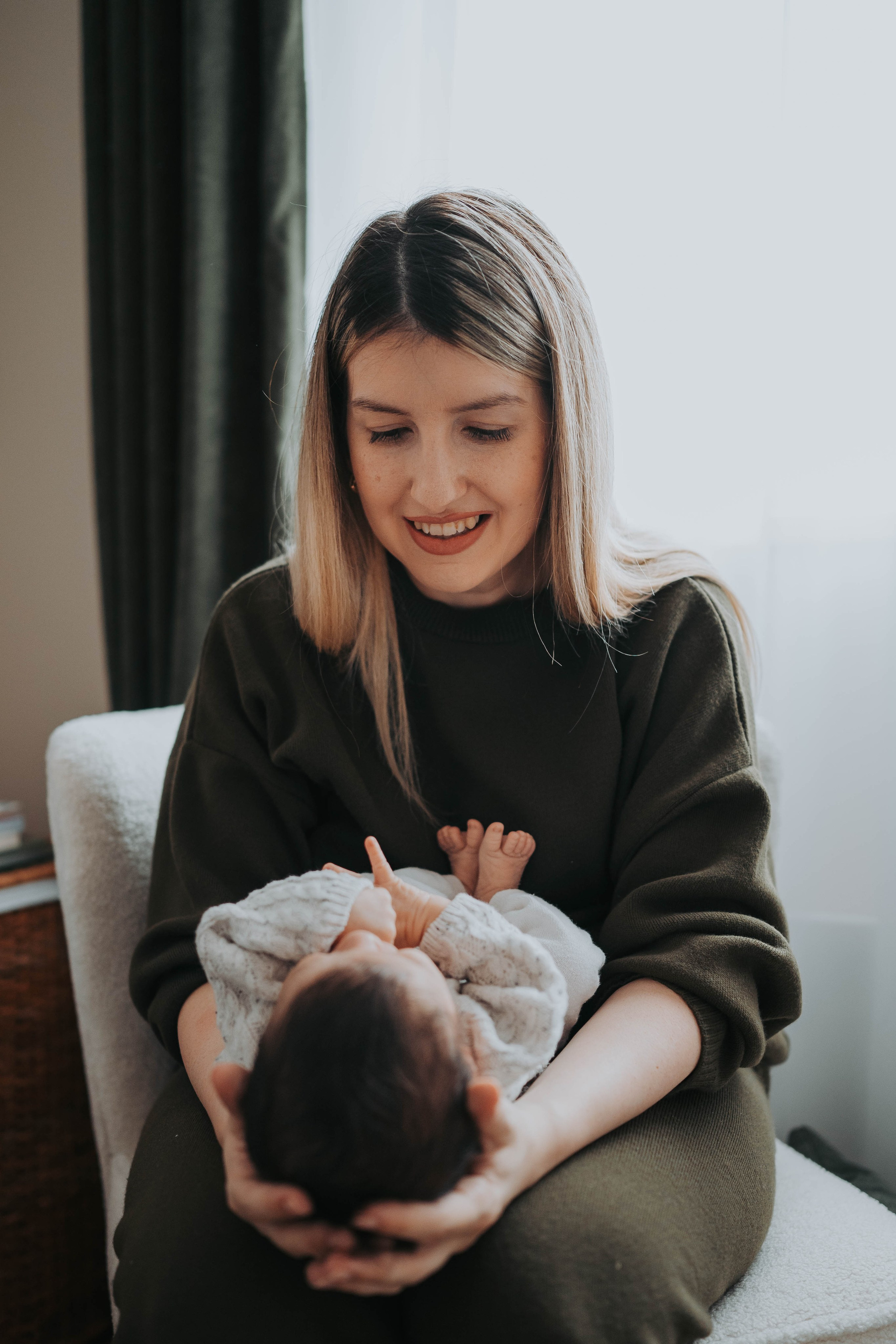 FOTOGRAFISANJE BEBA KOD KUĆE. Dečiji i porodični fotograf