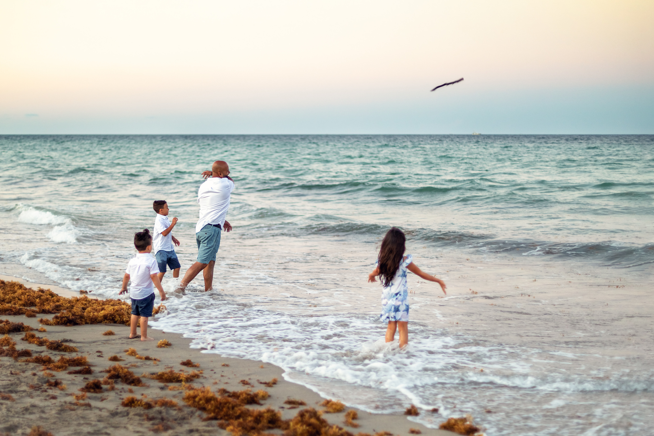 Family. Lana Krichev family photographer in South Florida