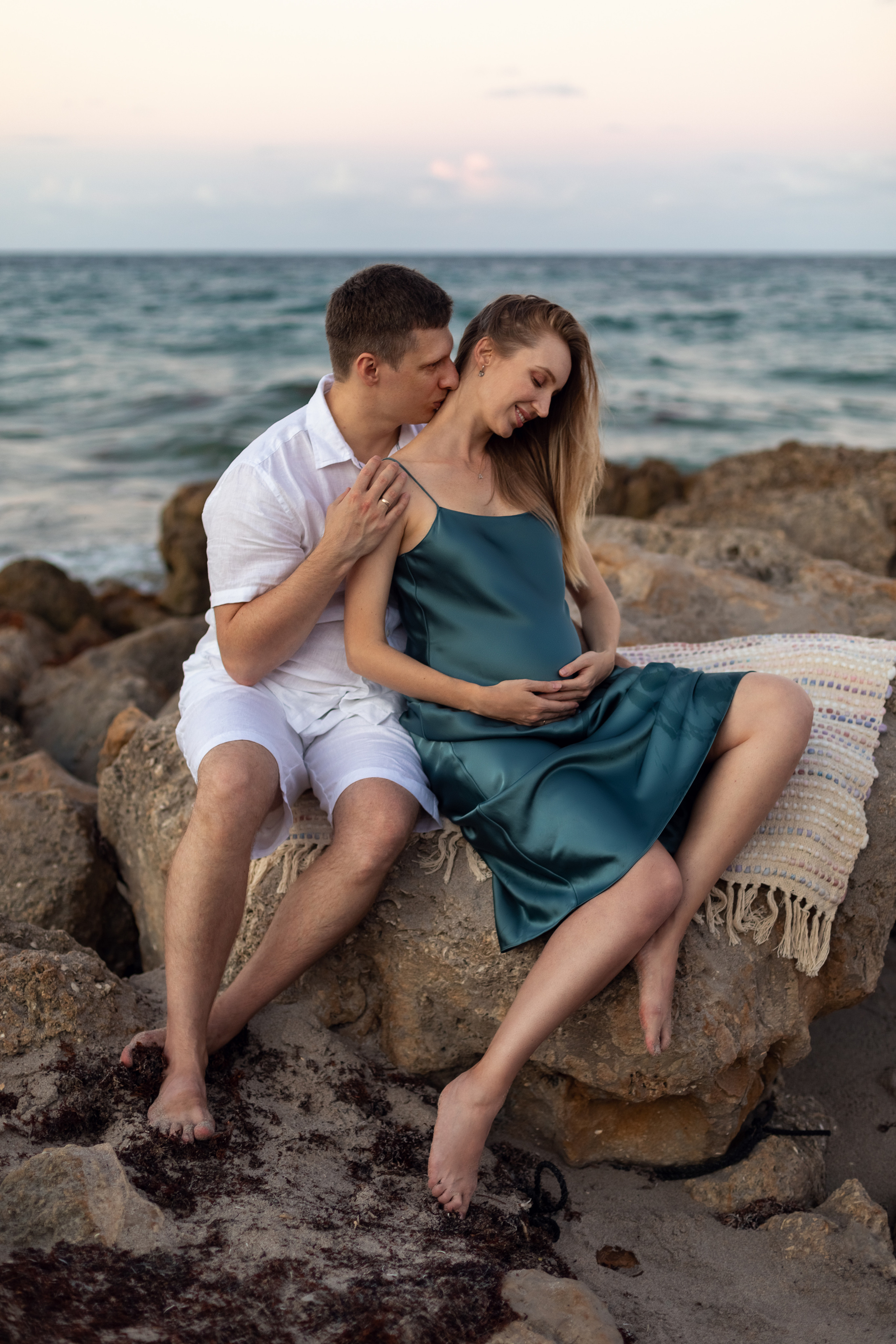 Maternity. Lana Krichev family photographer in South Florida