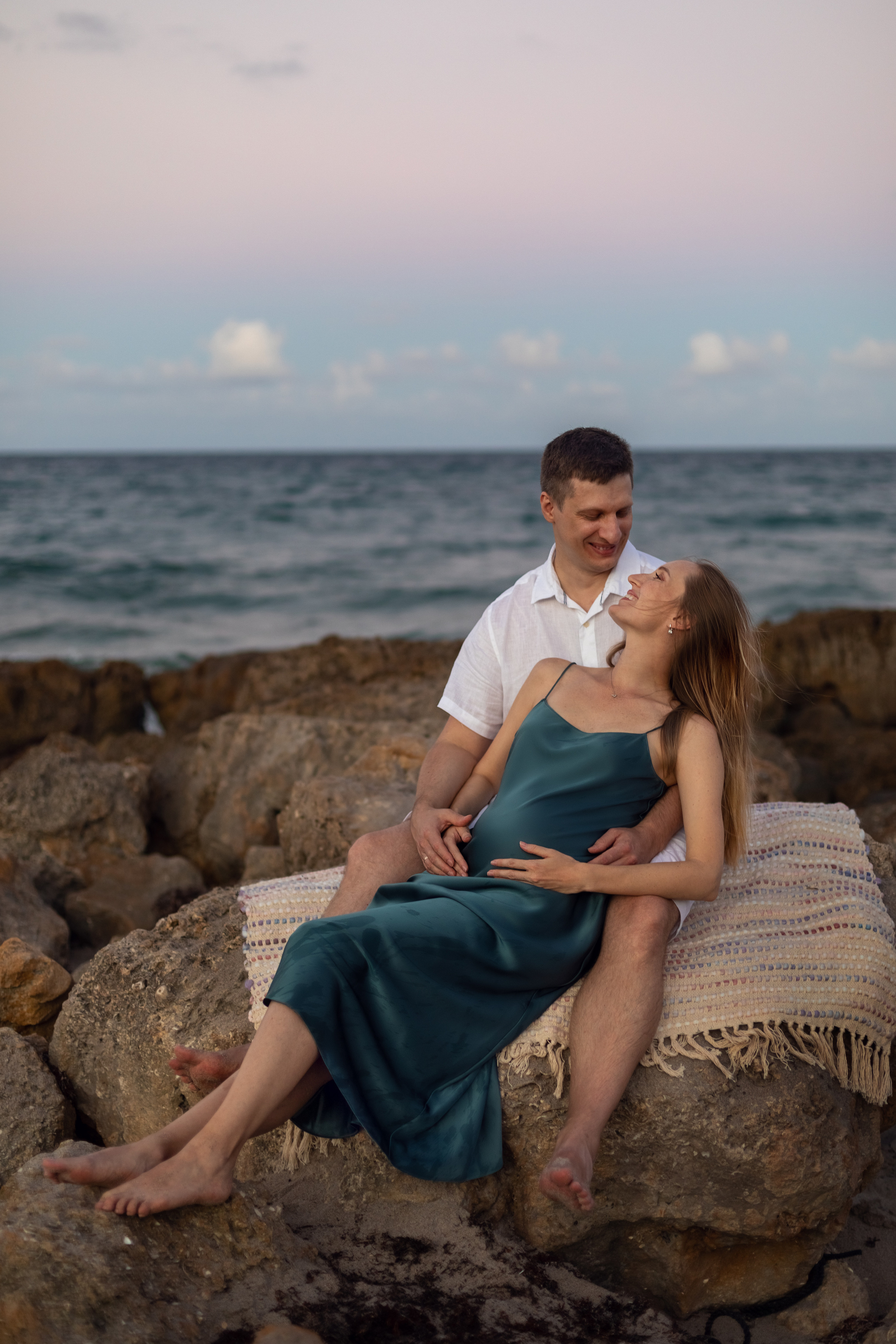 Maternity. Lana Krichev family photographer in South Florida