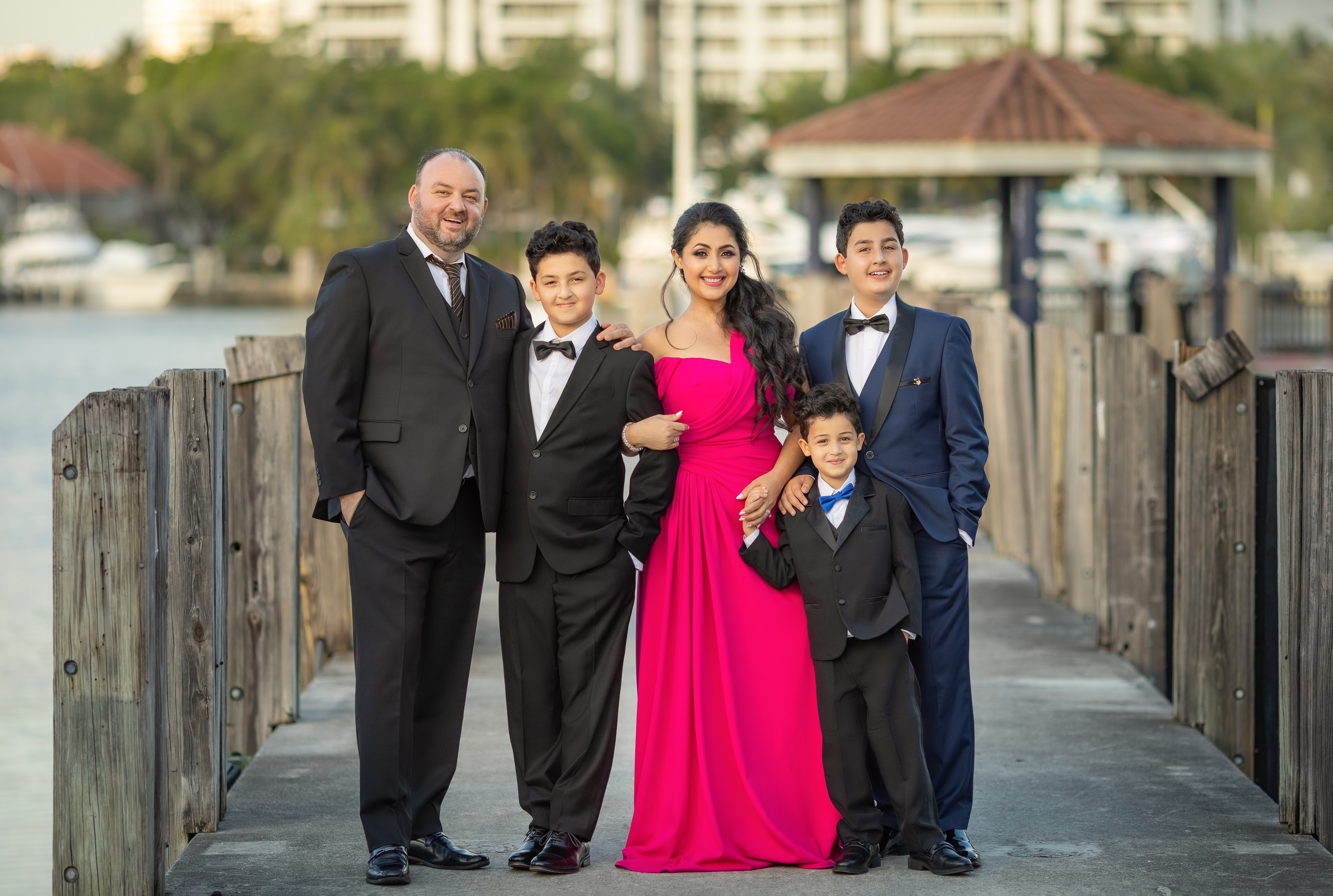 Family. Lana Krichev family photographer in South Florida