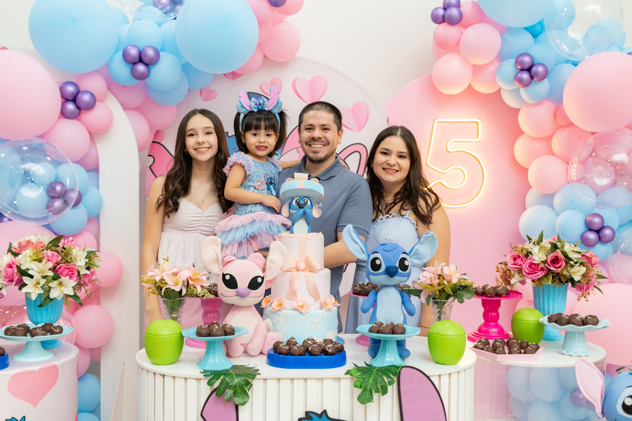 Alice — Aniversário 5 anos. Principal