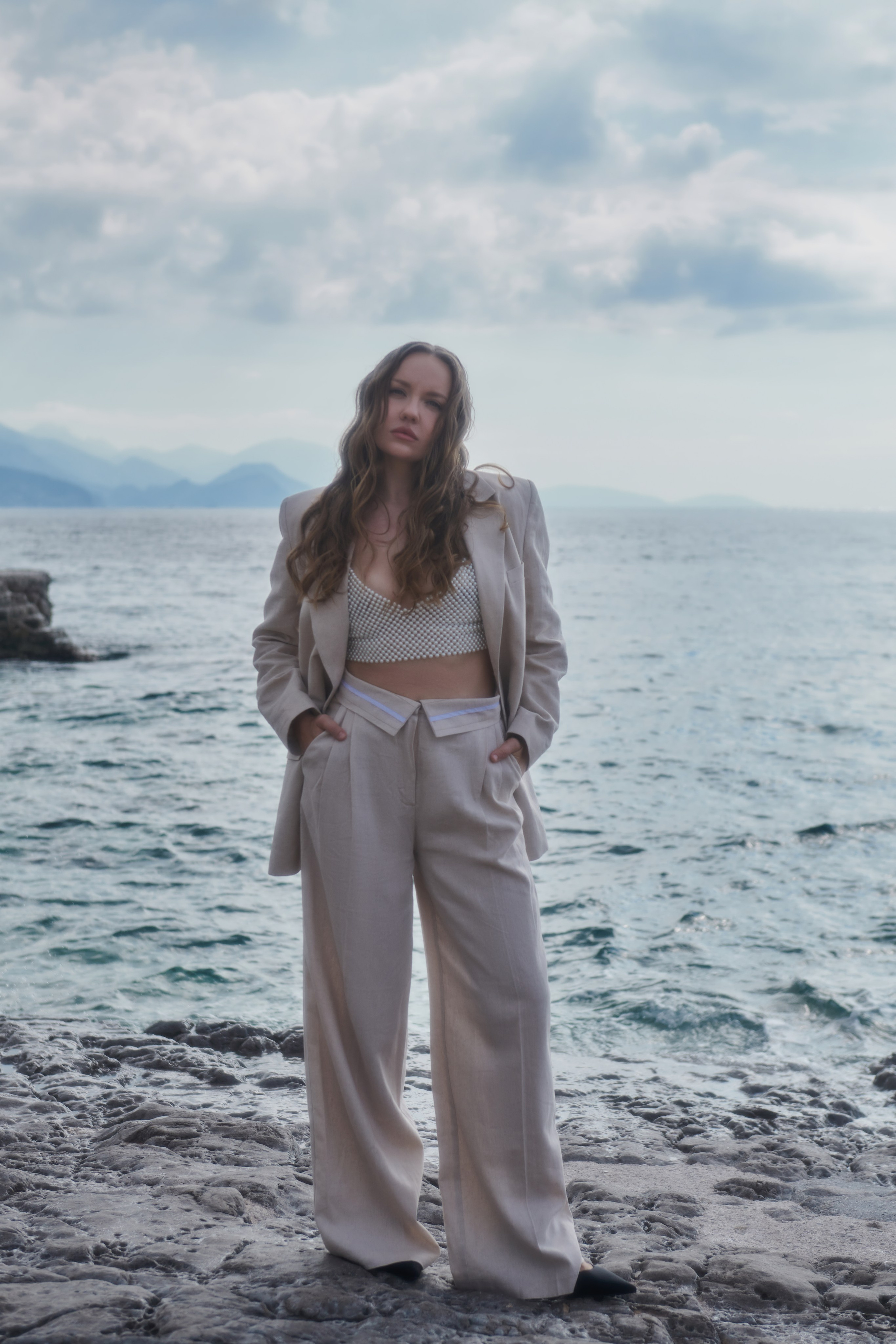 YLVA store SS2025 campaign. Minimalist brand photographer & videographer | Raw sincerity. Pure Form