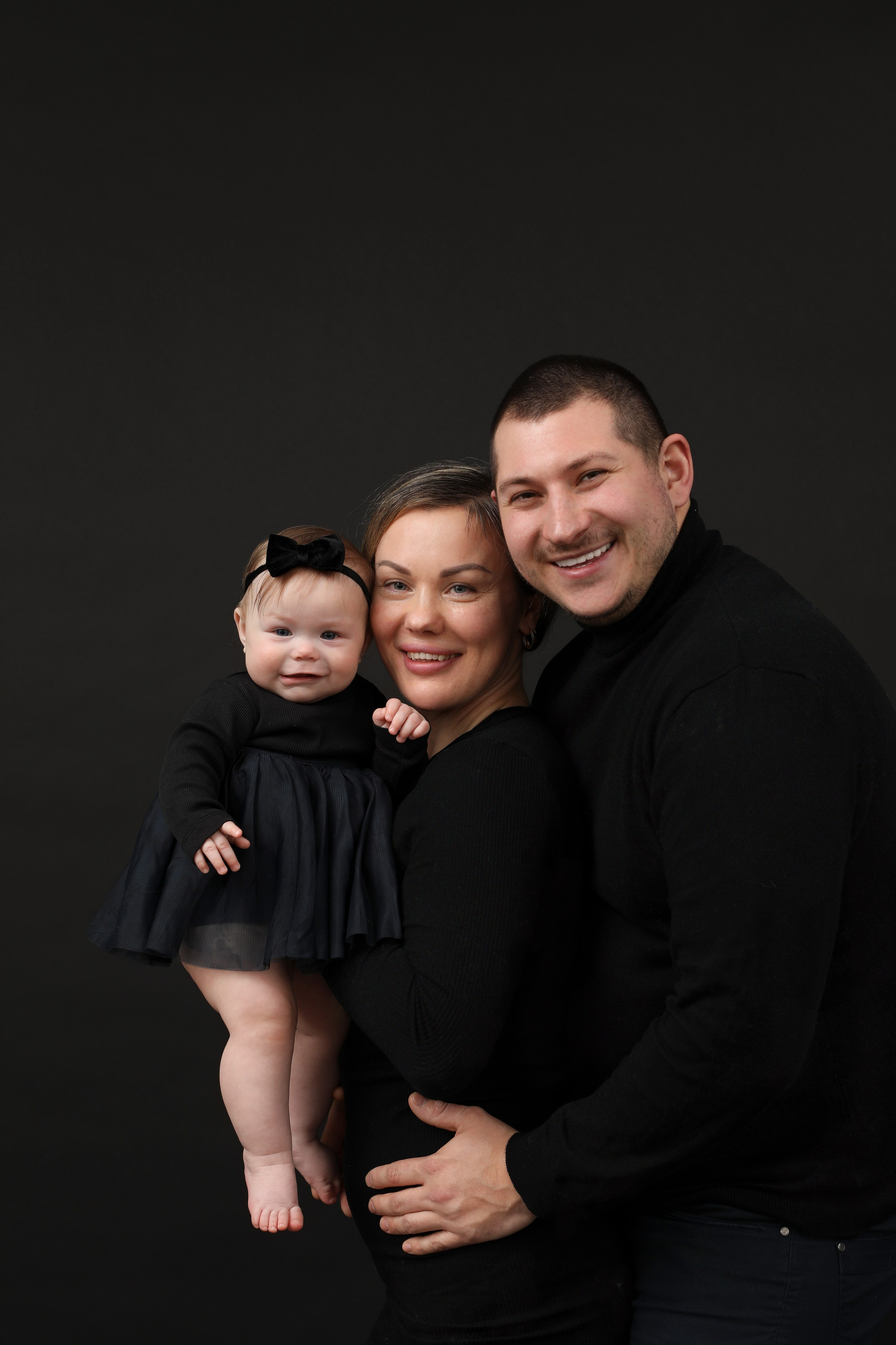 Koko perhe. Ekaterina Mansur, muotokuvafotografi Suomessa (Helsingissä ja Uudellam