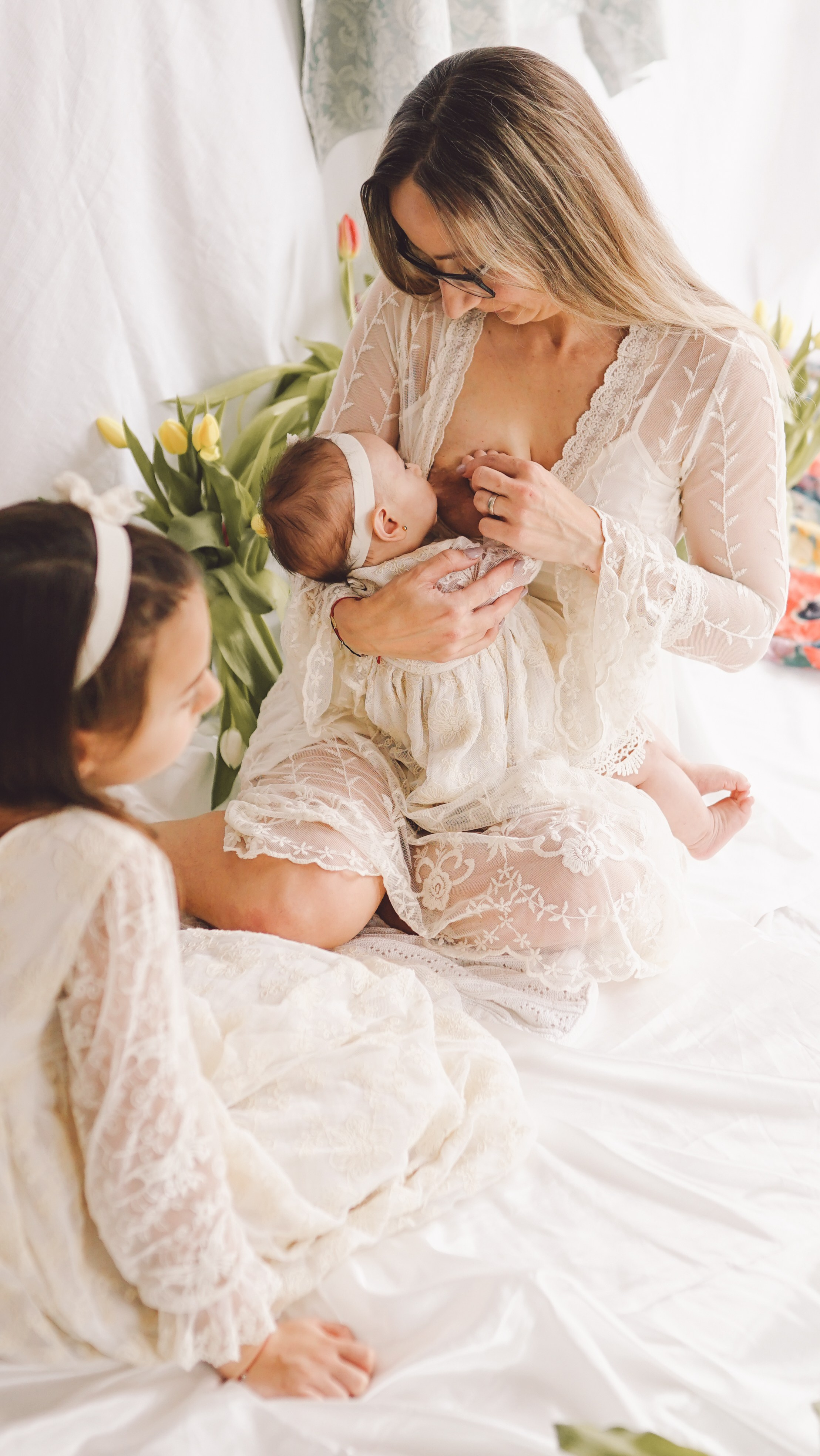 Ședințe Foto Primăvara Colorată Brașov | Mădălina Beda. Madalina Beda- Artist vizual, fotograf, doula la nastere, consultant babywearing Brasov si in toata tara