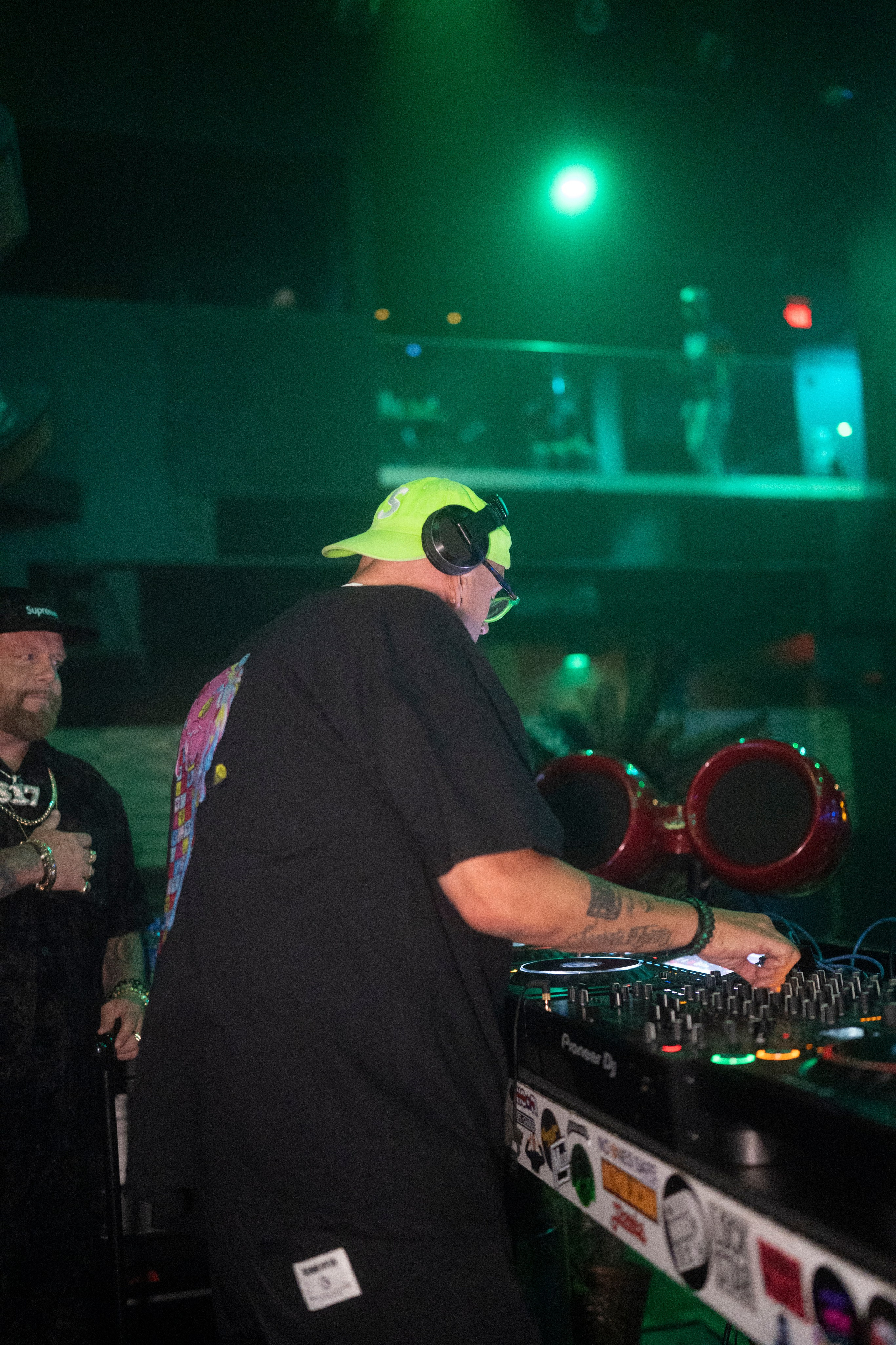 Aliens On Mushrooms & INVY Present: Shiba San. Ke’Ondris