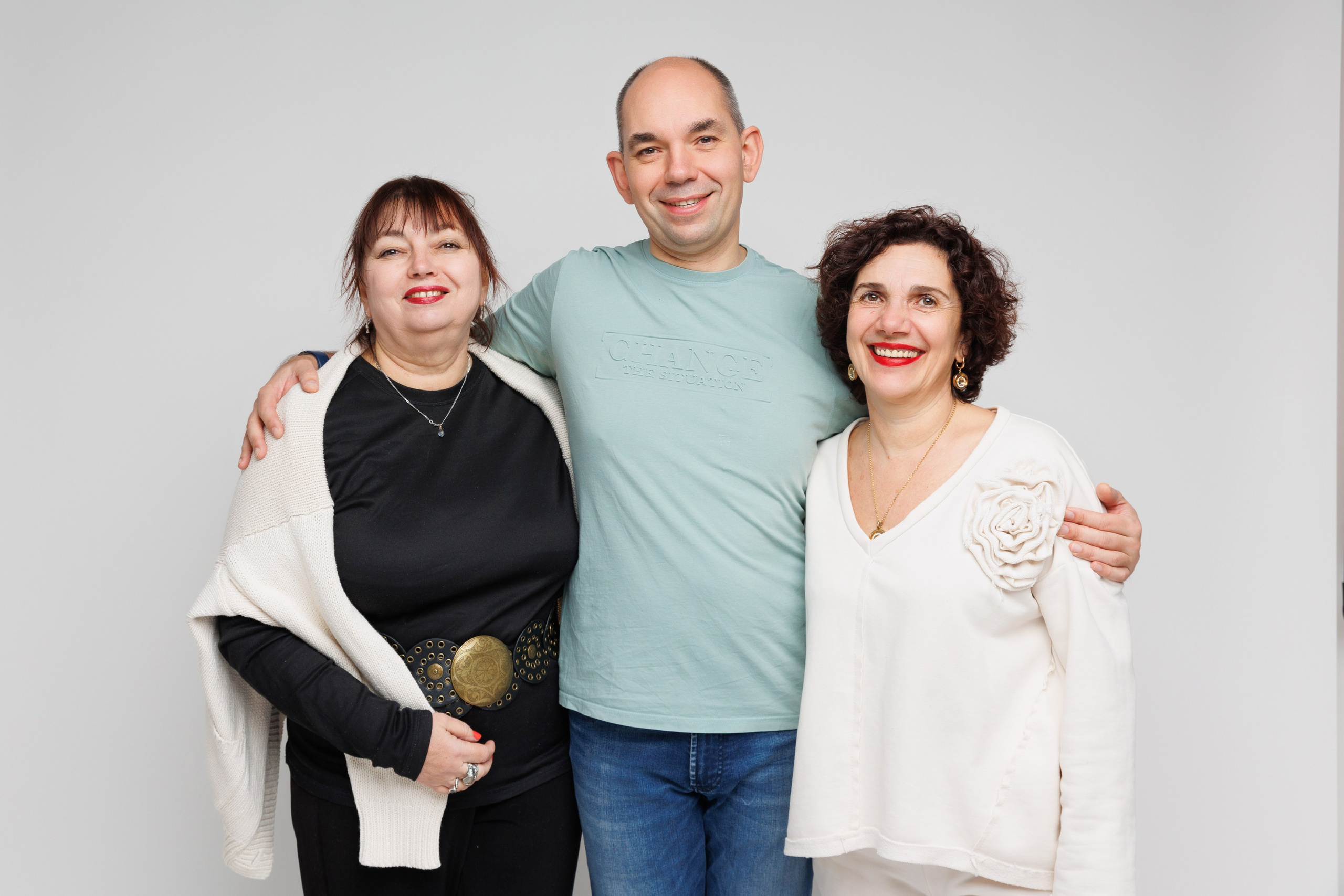 Большая семейная фотосессия в студии. Фотограф в Черногории Андрей Свитайло