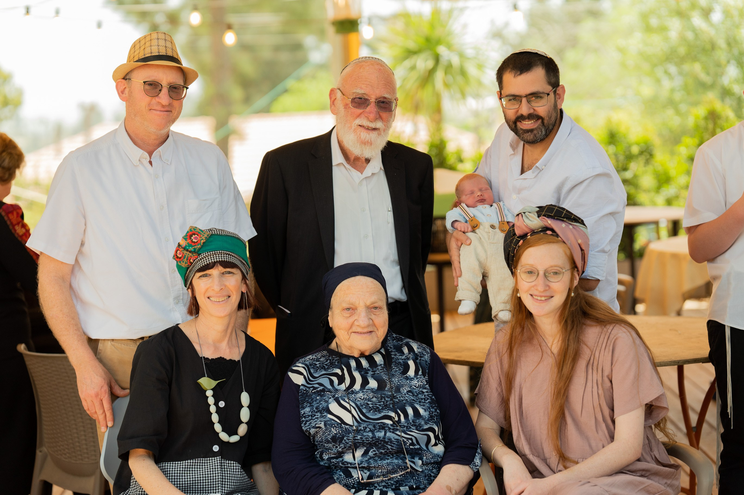 משפחת ברנד. יוסף מזרחי צילום חתונה, ברית וזוגיות. צלם מקצועי שאוהב להוציא אתכם הכי יפים ברגעים הכי מרגשים