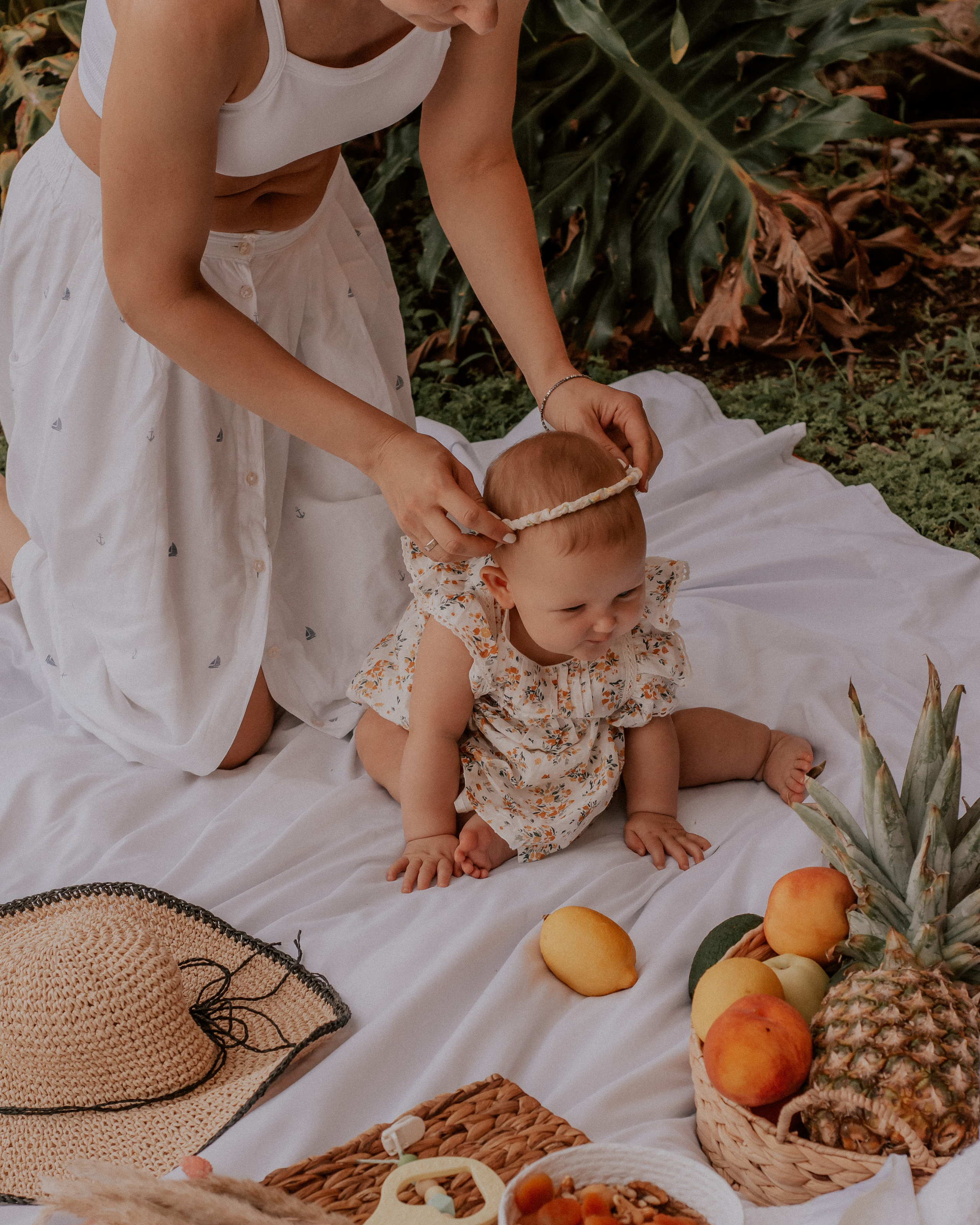 Family photography Mother and Daugther. Professional portrait photographer in Los Angeles | Axenia Haritonova