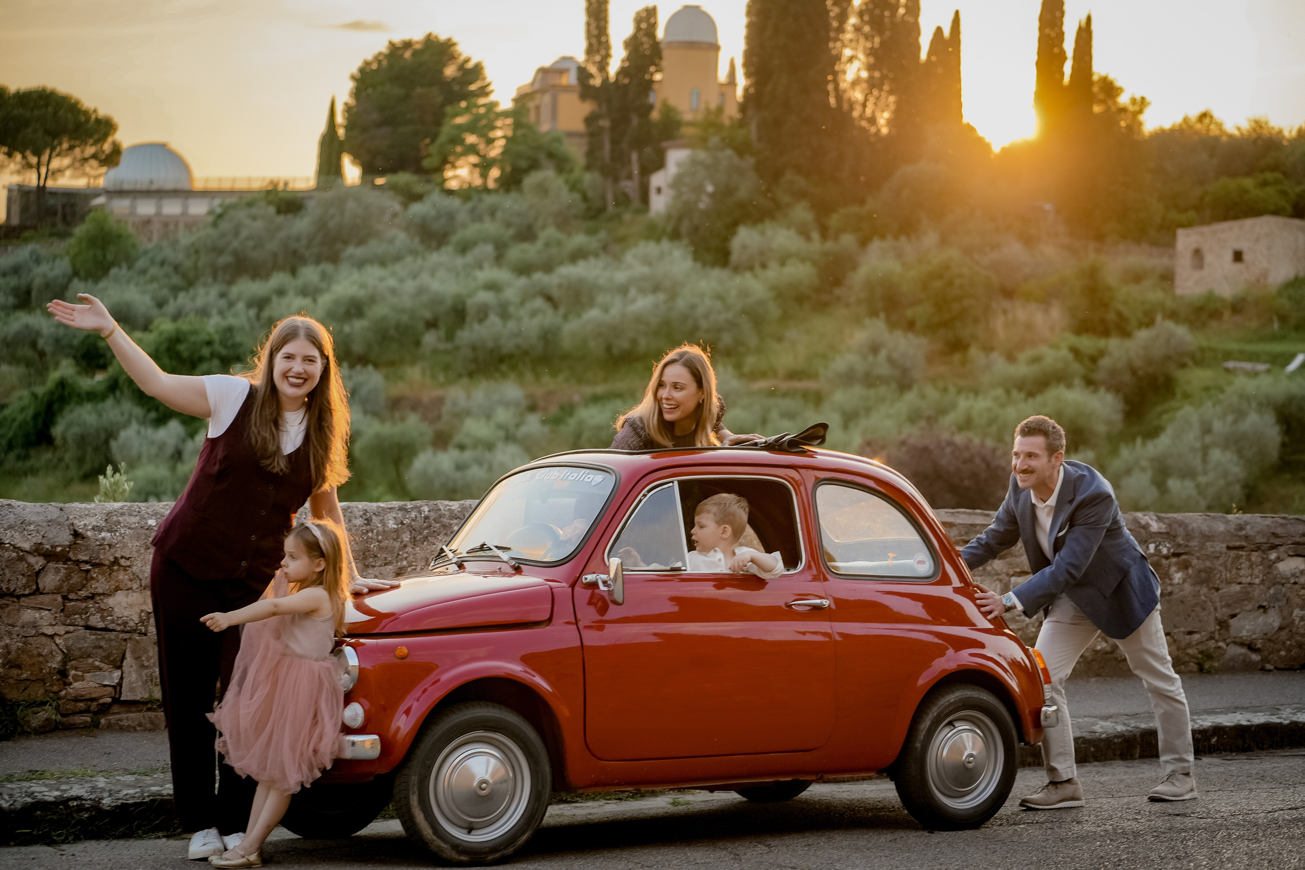 Jessica & Family. Wedding Photographer in Italy