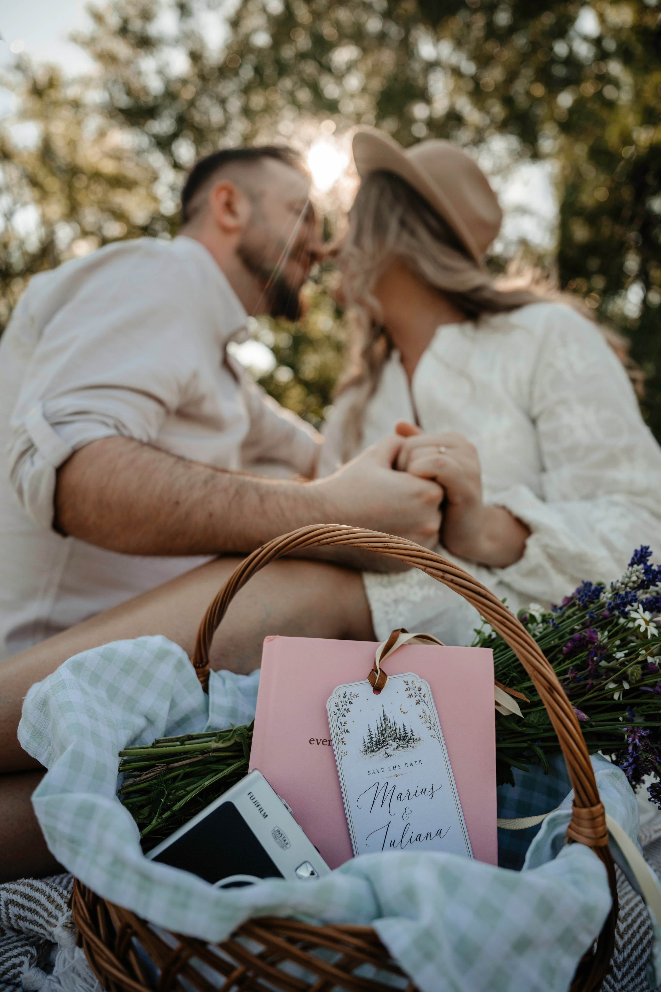 🤎 M a r i u s  & I u l i a n a - Save the Date. Wedding & Family Photographer