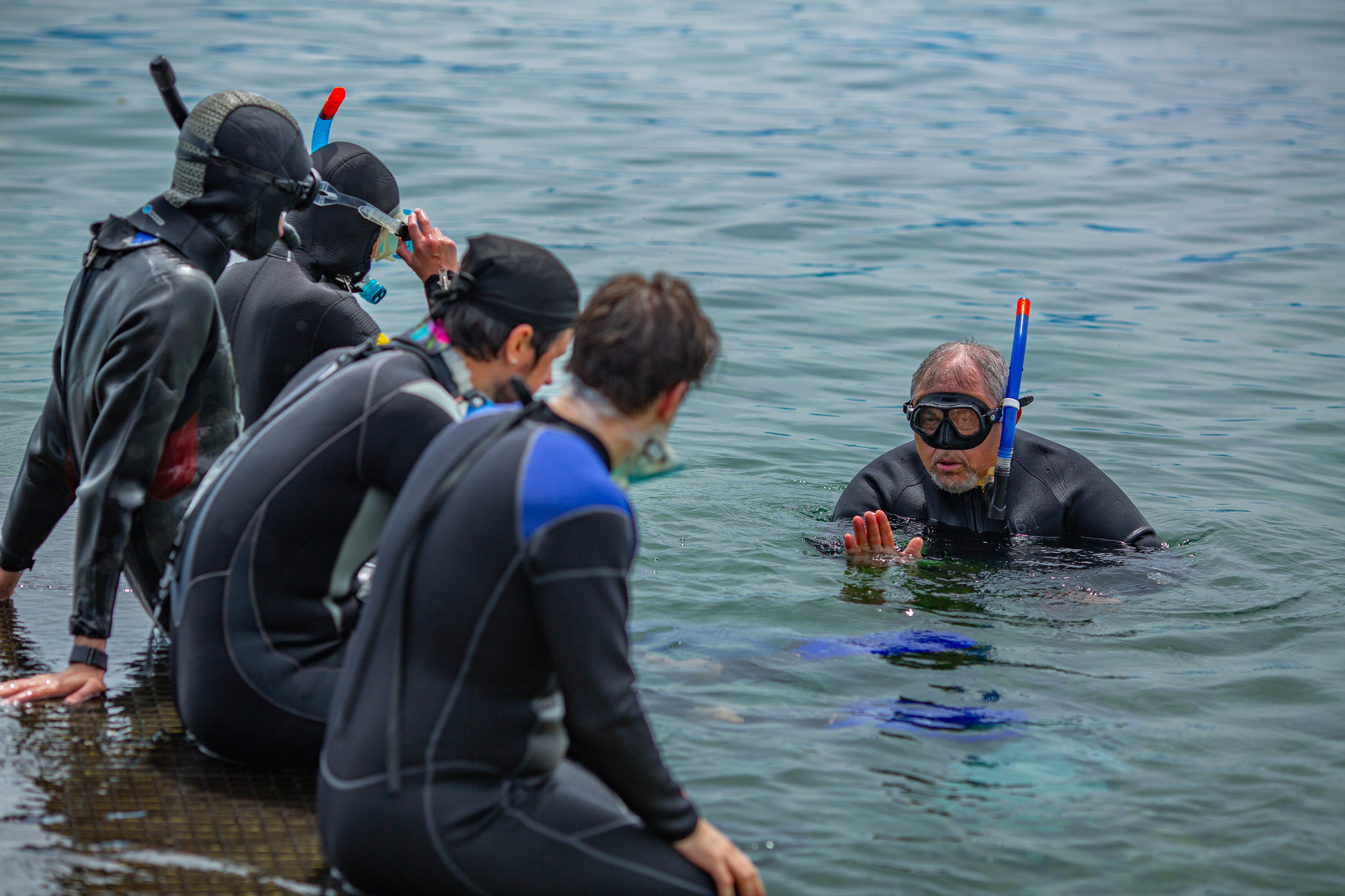Diving in lausanne -2026. The very first lesson. Portret photographer in Switzerland Artur Magpie