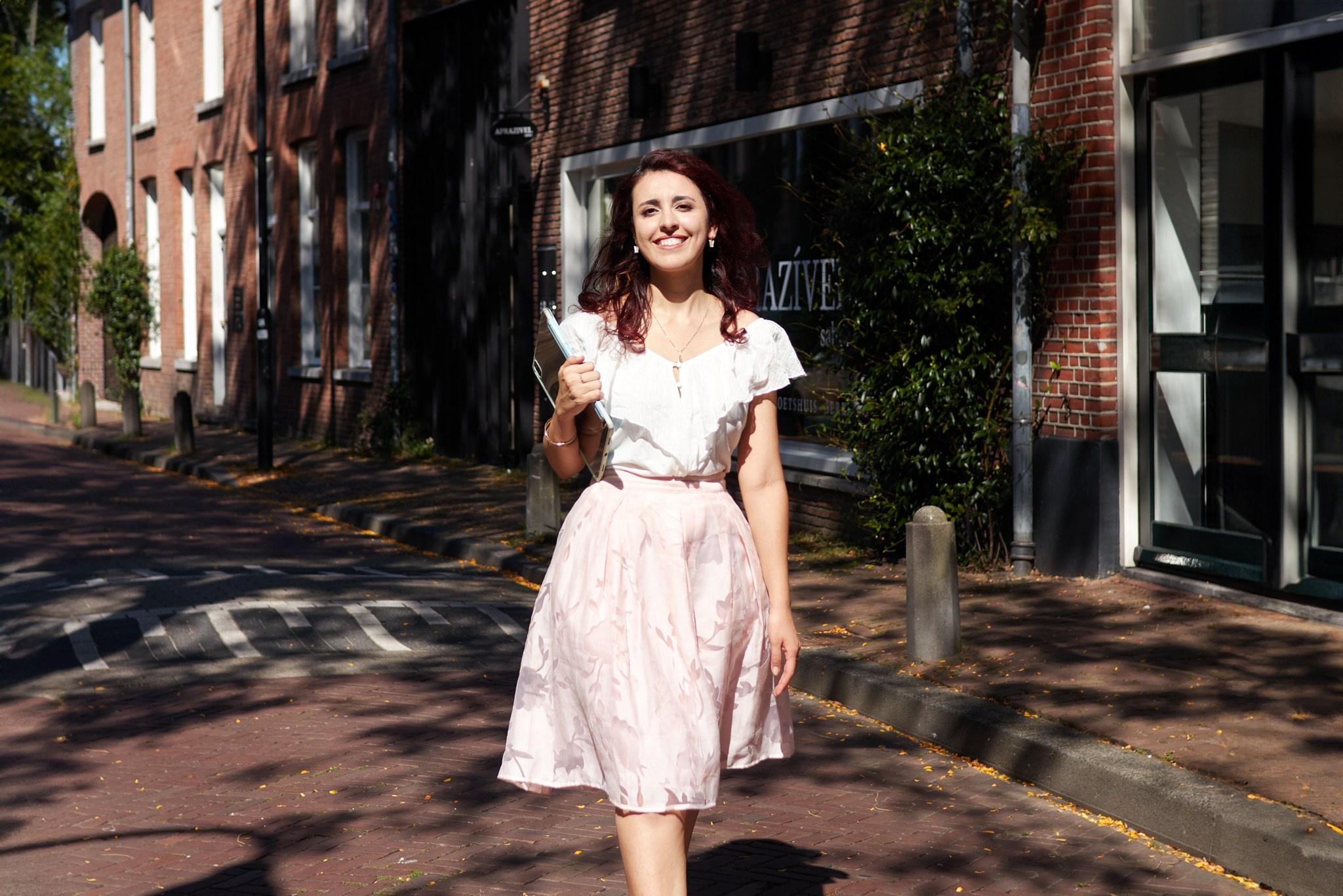 Donna William — Character designer, Illustrator. Visual content creator, photographer in Eindhoven Anastasia Sarkisova