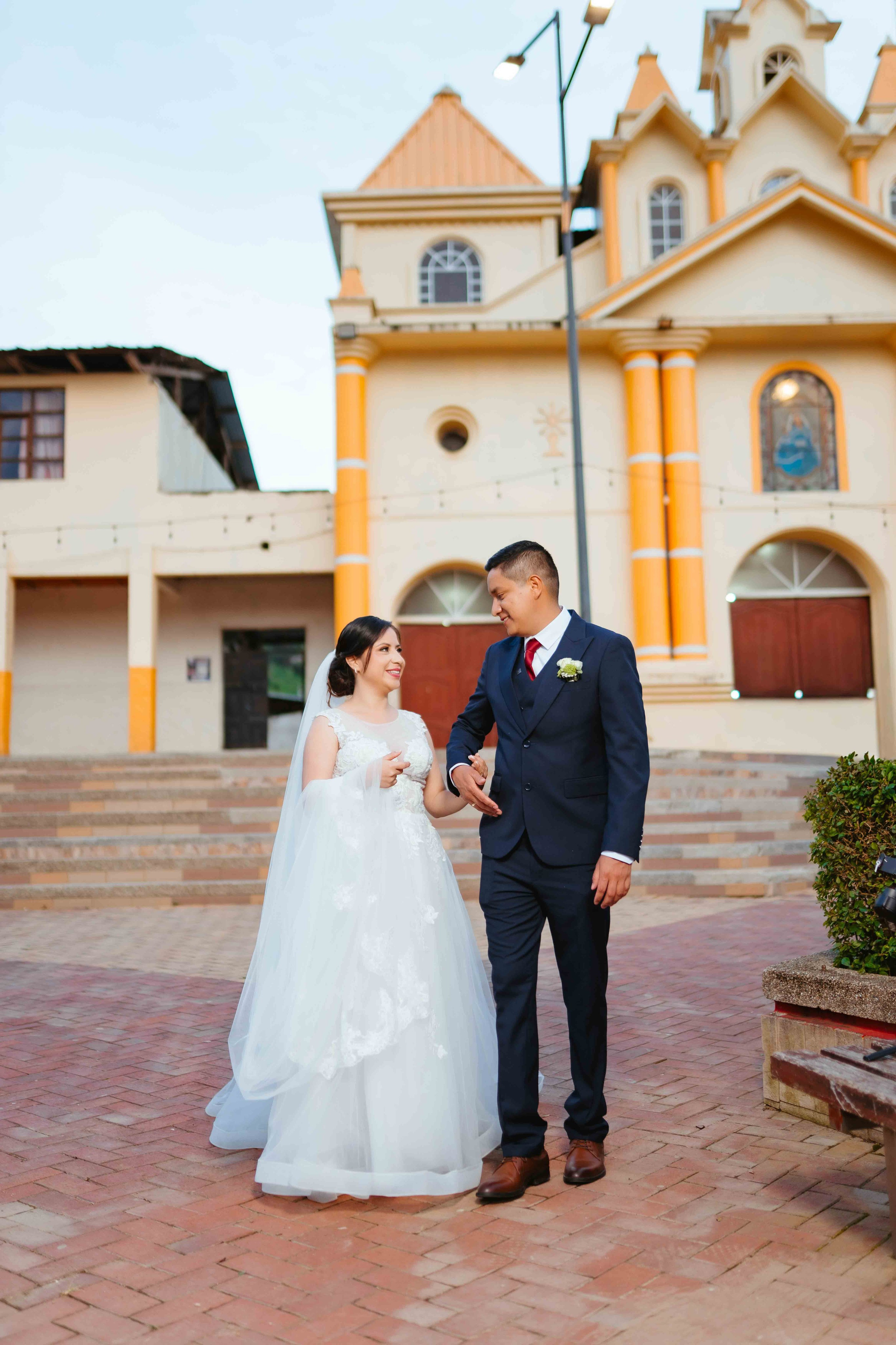 Jennifer y Vladimir. Fotógrafo de bodas en Loja Ecuador | Piero Alvarez PH