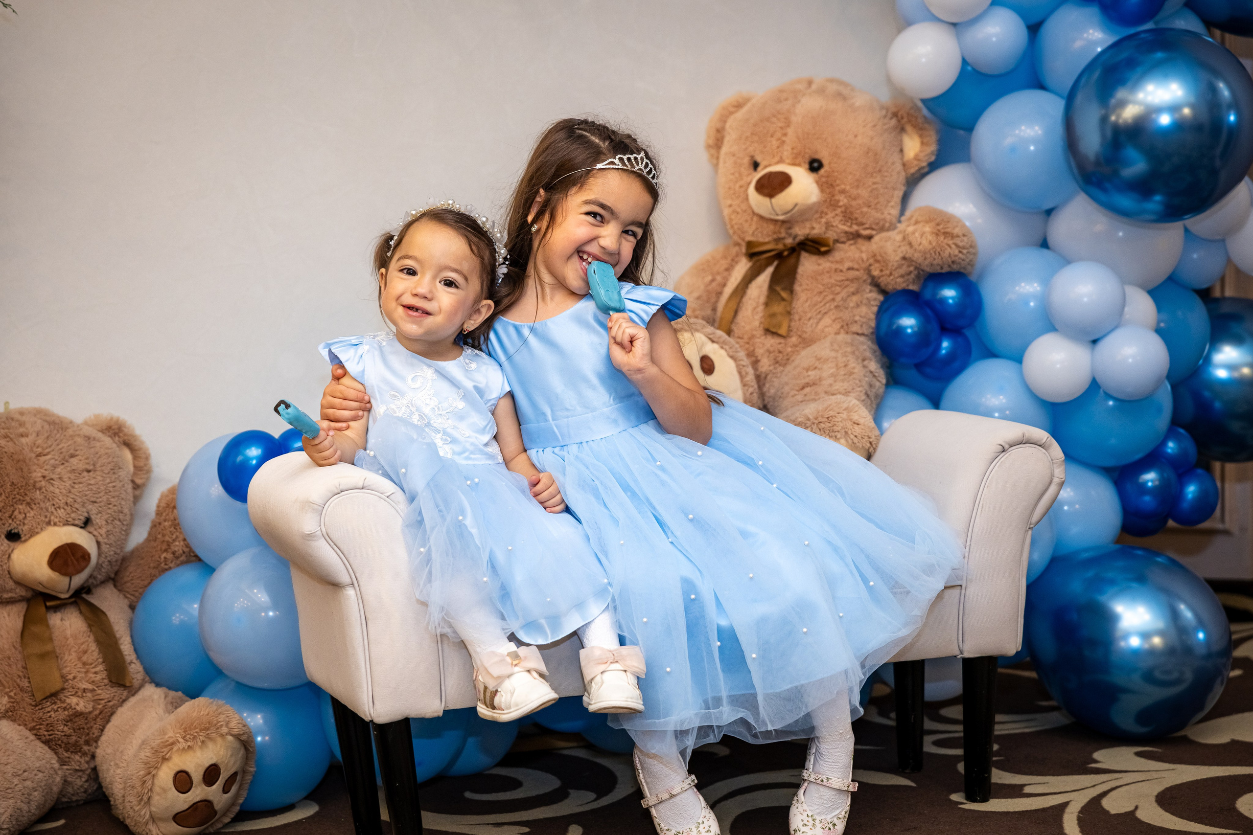 Andrei Sebastian. Moments By Gub