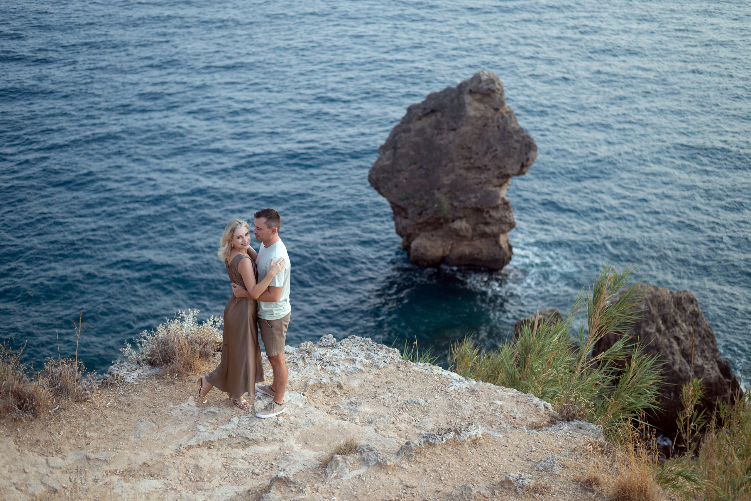 Скалы на море с шикарным видом. Фотограф Анталия, Кемер, Белек, Сиде Дарья Кая