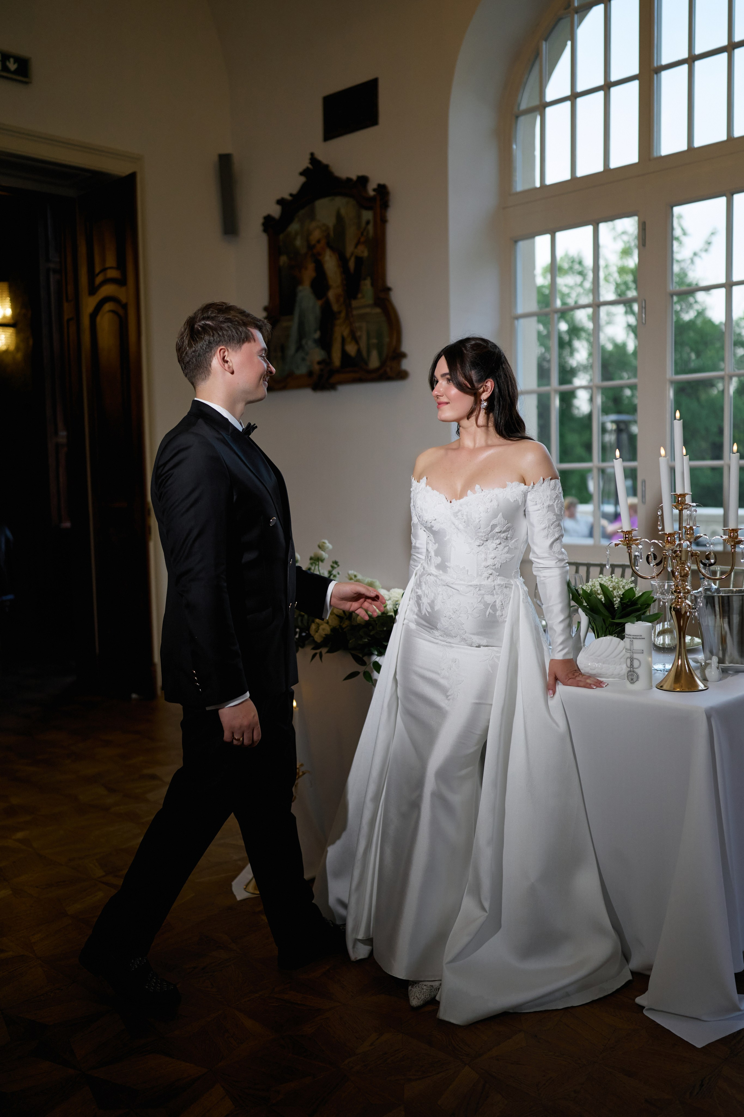 Wiktoria & Kacper. Pałac Goetz. Fotograf ślubny i rodzinny w Krakowie Yana Klymova